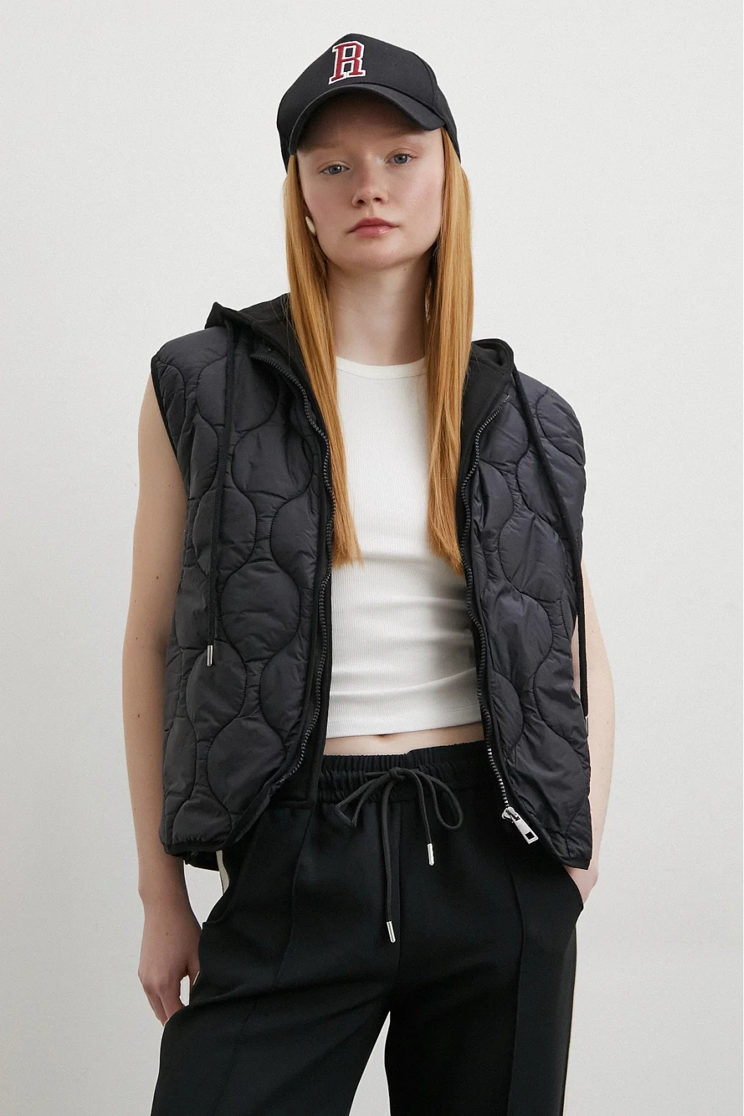 Hooded Quilted Vest Black