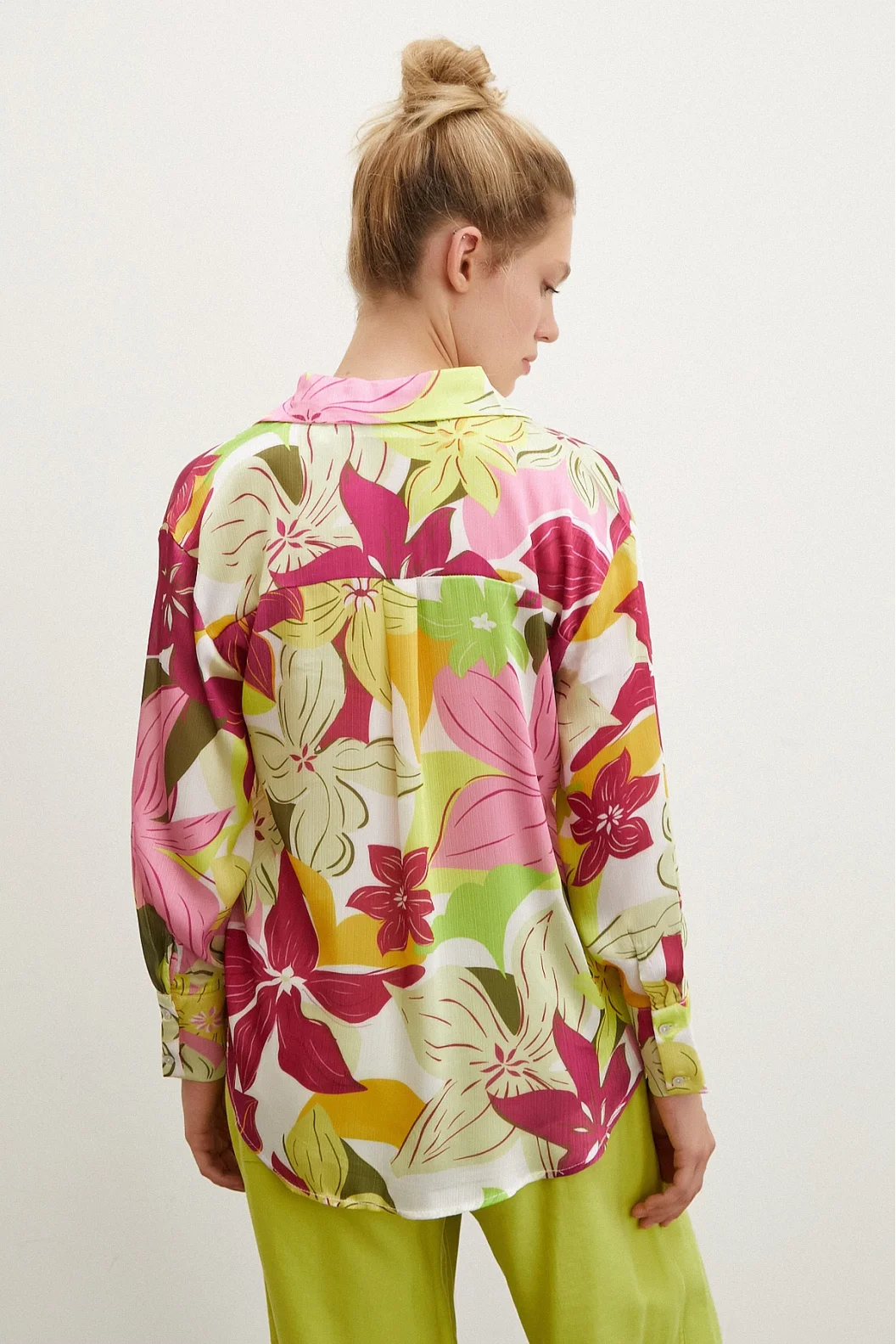 Flower Pattern Satin Shirt Pink