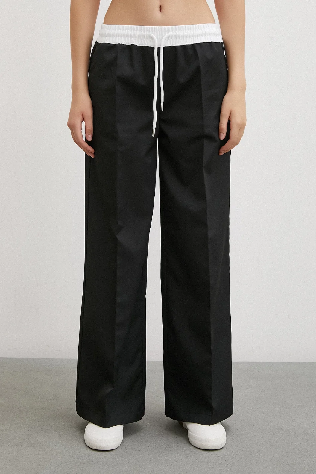Taille élastique avec pantalon garni noir