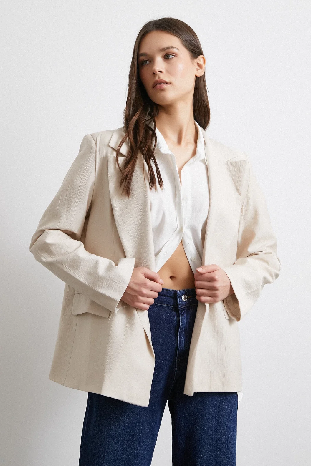 Çizgi Astarlı Dökümlü Blazer Ceket Bej