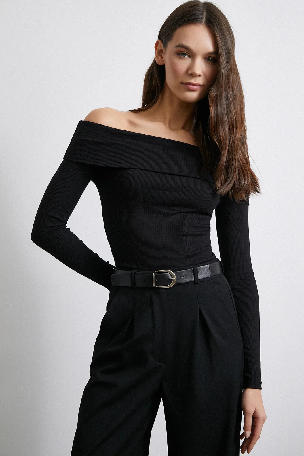 Off Shoulder Kaskorse Black Blouse