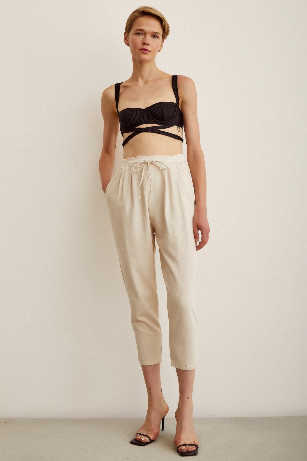 Knitted Belted Pants Beige