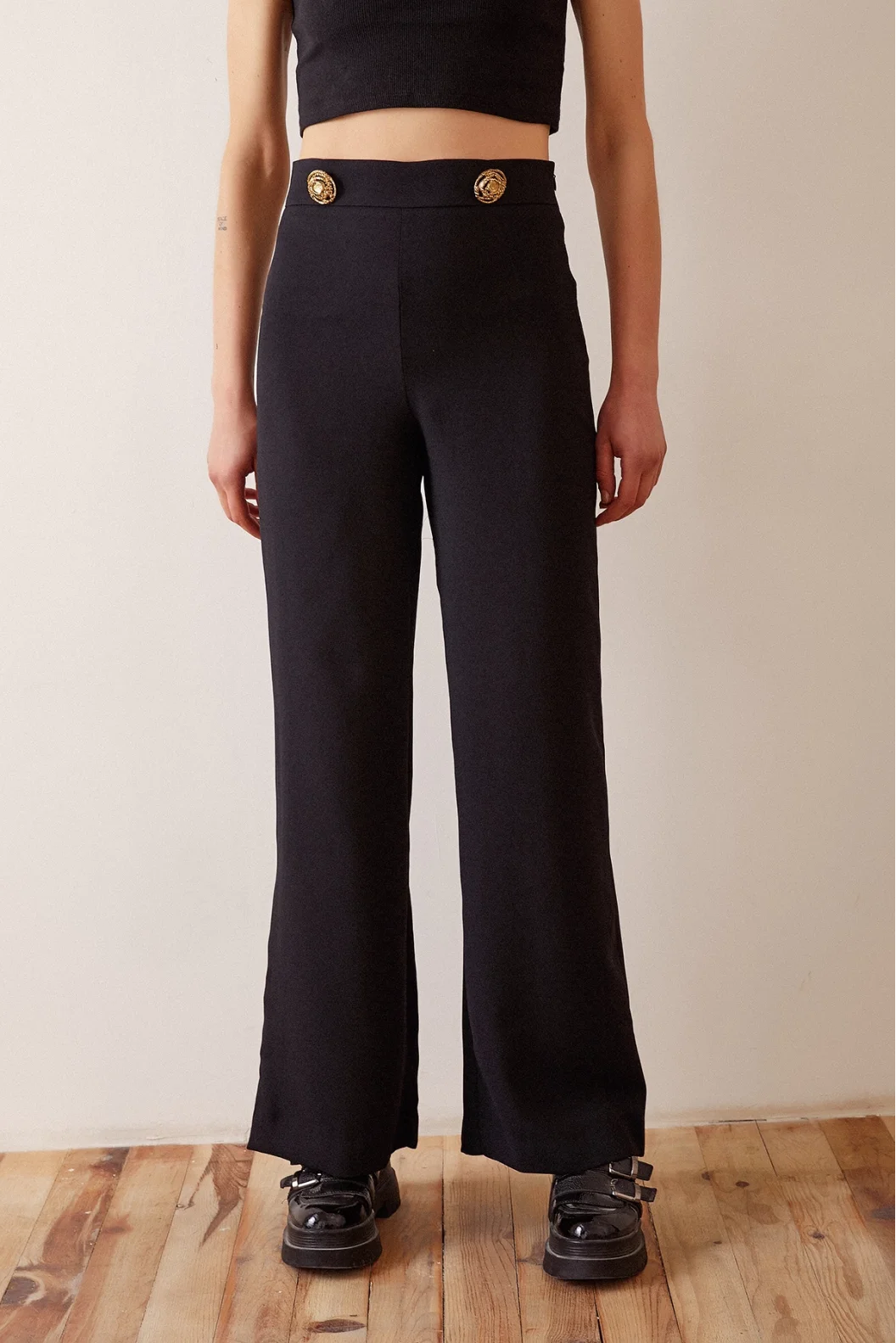 Button Detailed Slouchy Pants Black