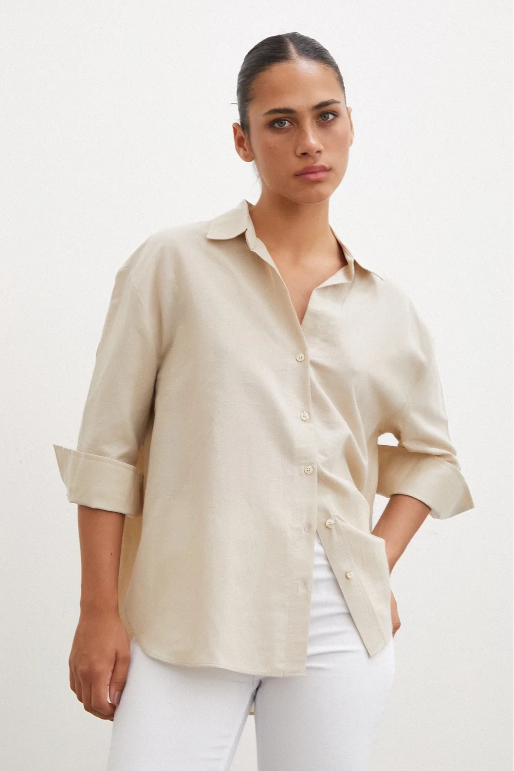 Slit Poor Arm Shirt Beige