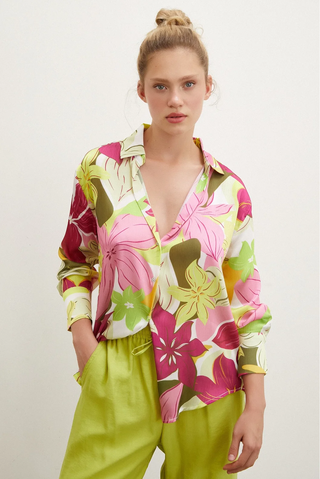 Flower Pattern Satin Shirt Pink