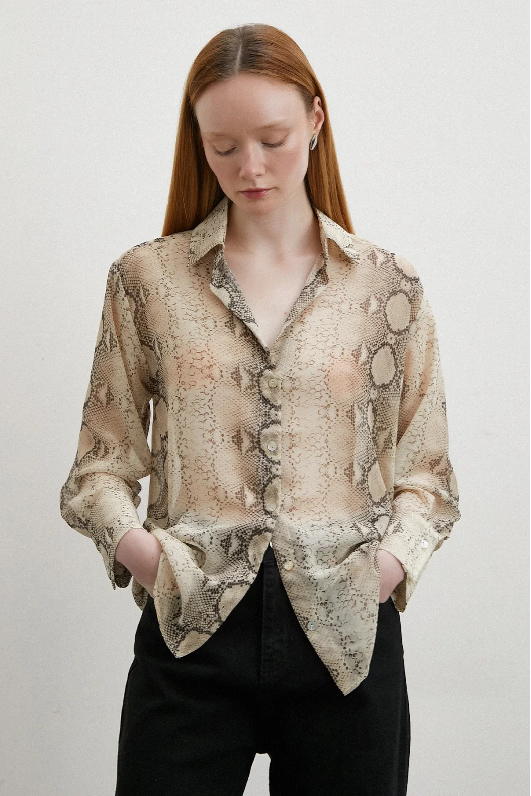 Schmetterlingshautmuster Tüllbluse Beige