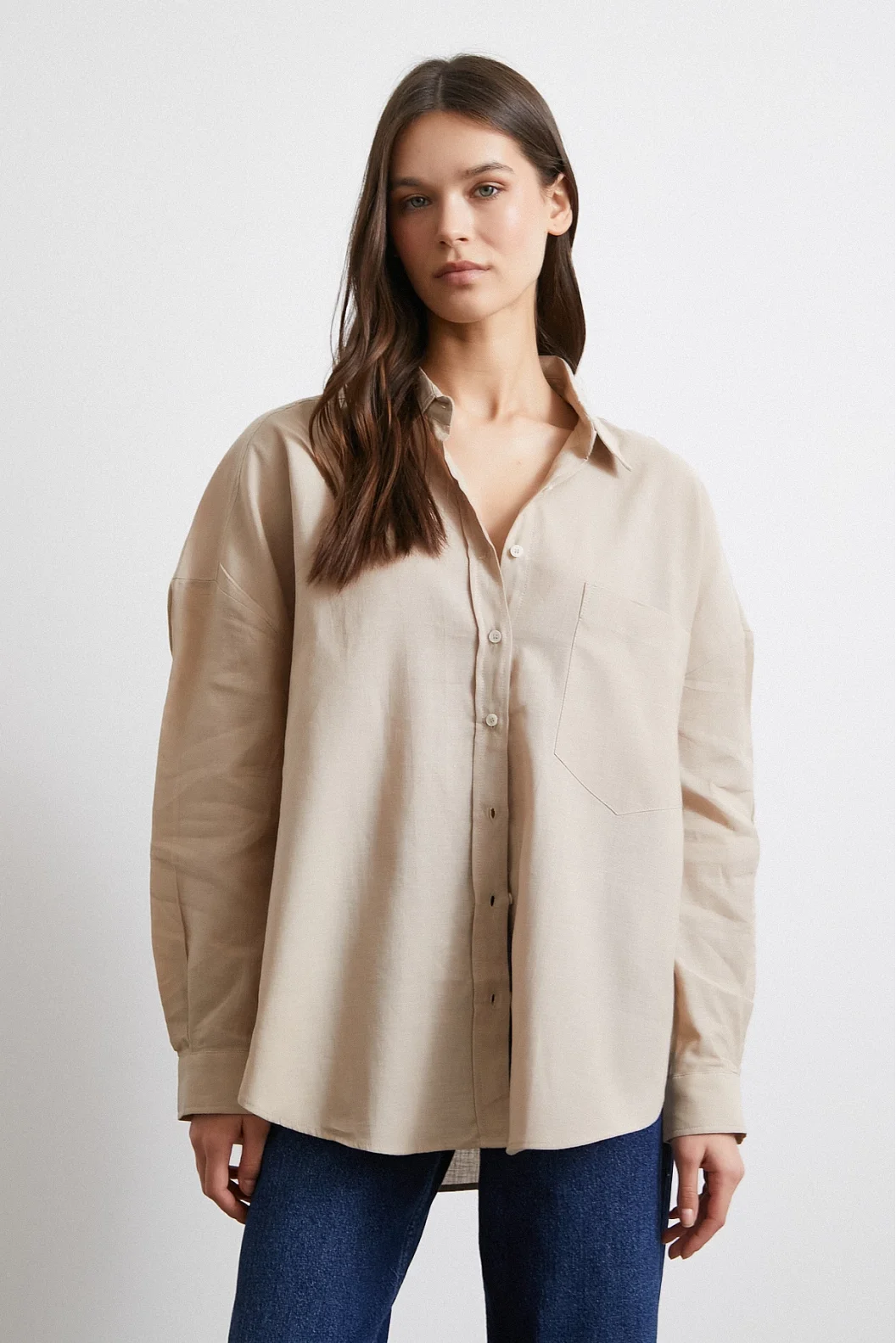 Taschen-oversize Leinenshirt Beige