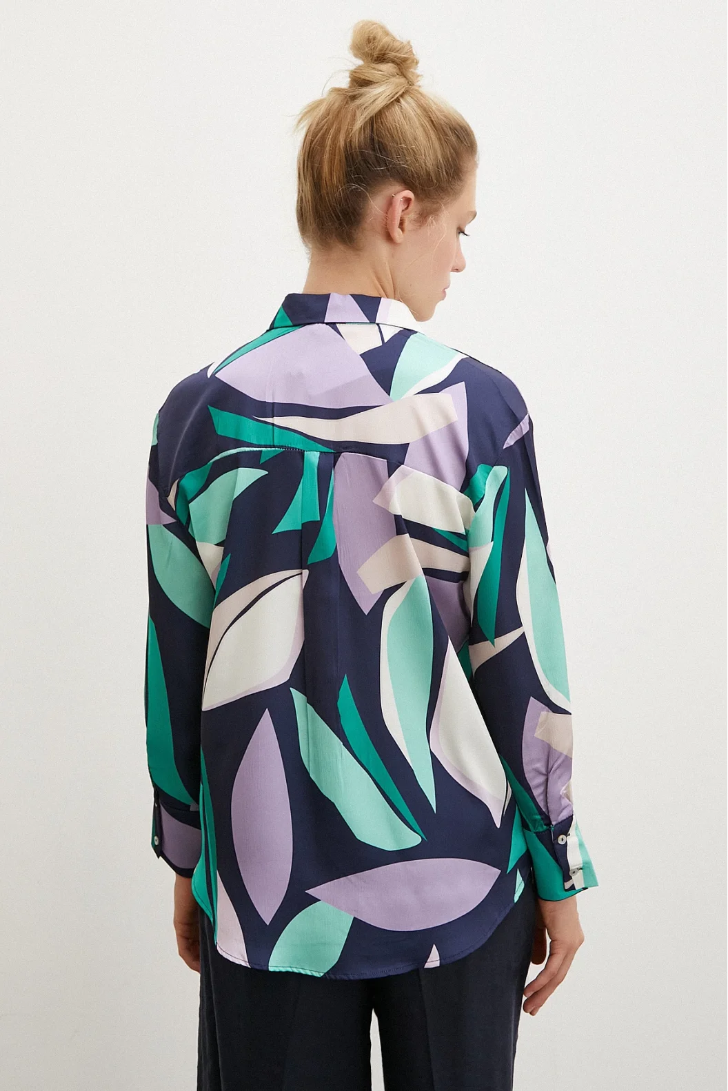 Patterned V Neck Shirt Purple