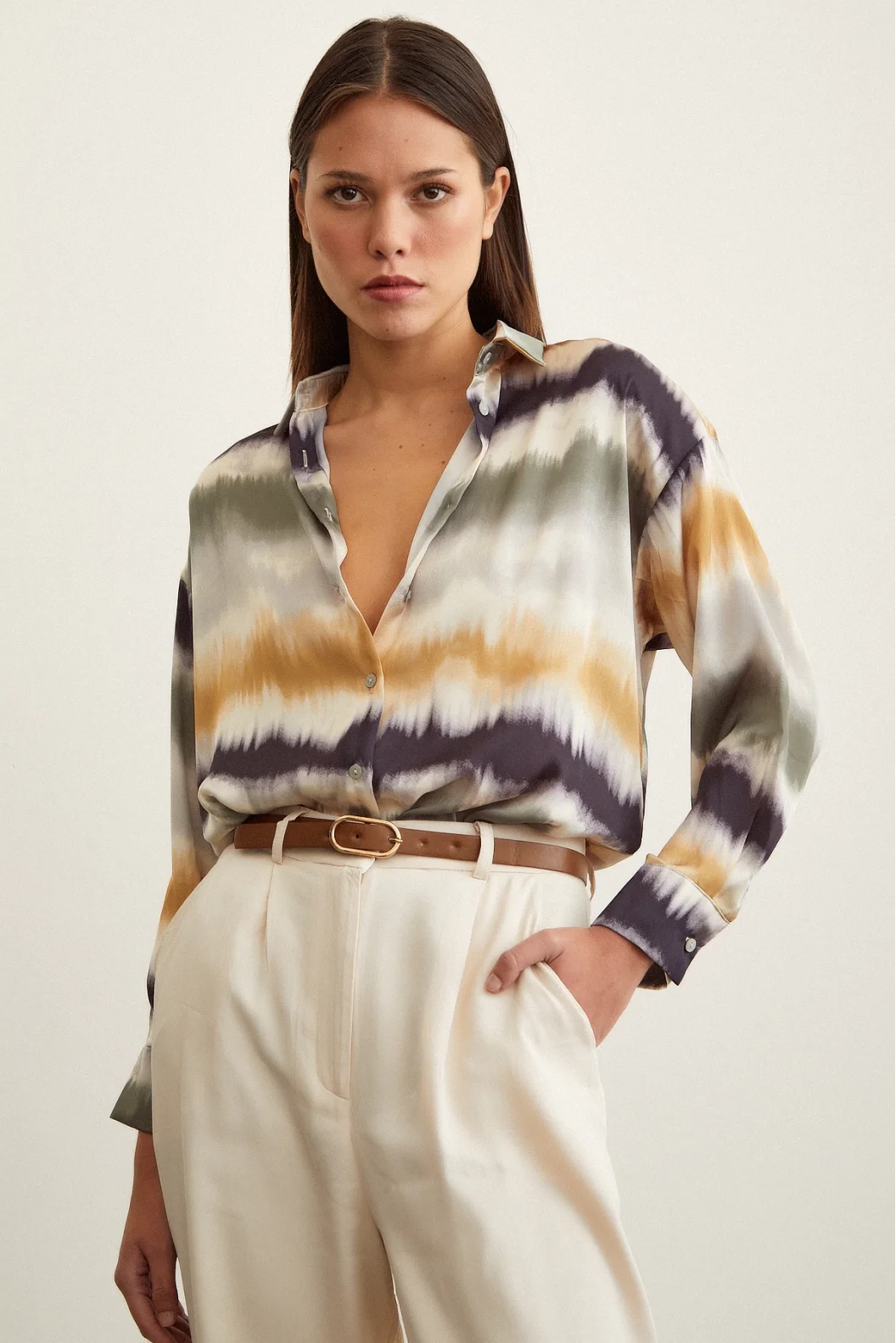 Fließende Farbige Hemdbluse Khaki