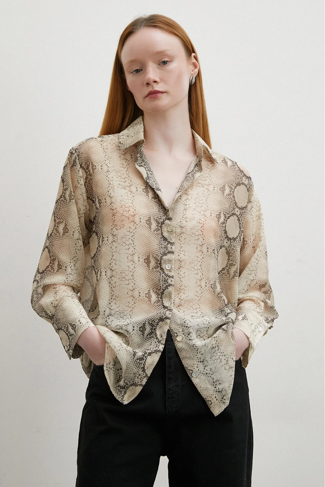 Schmetterlingshautmuster Tüllbluse Beige
