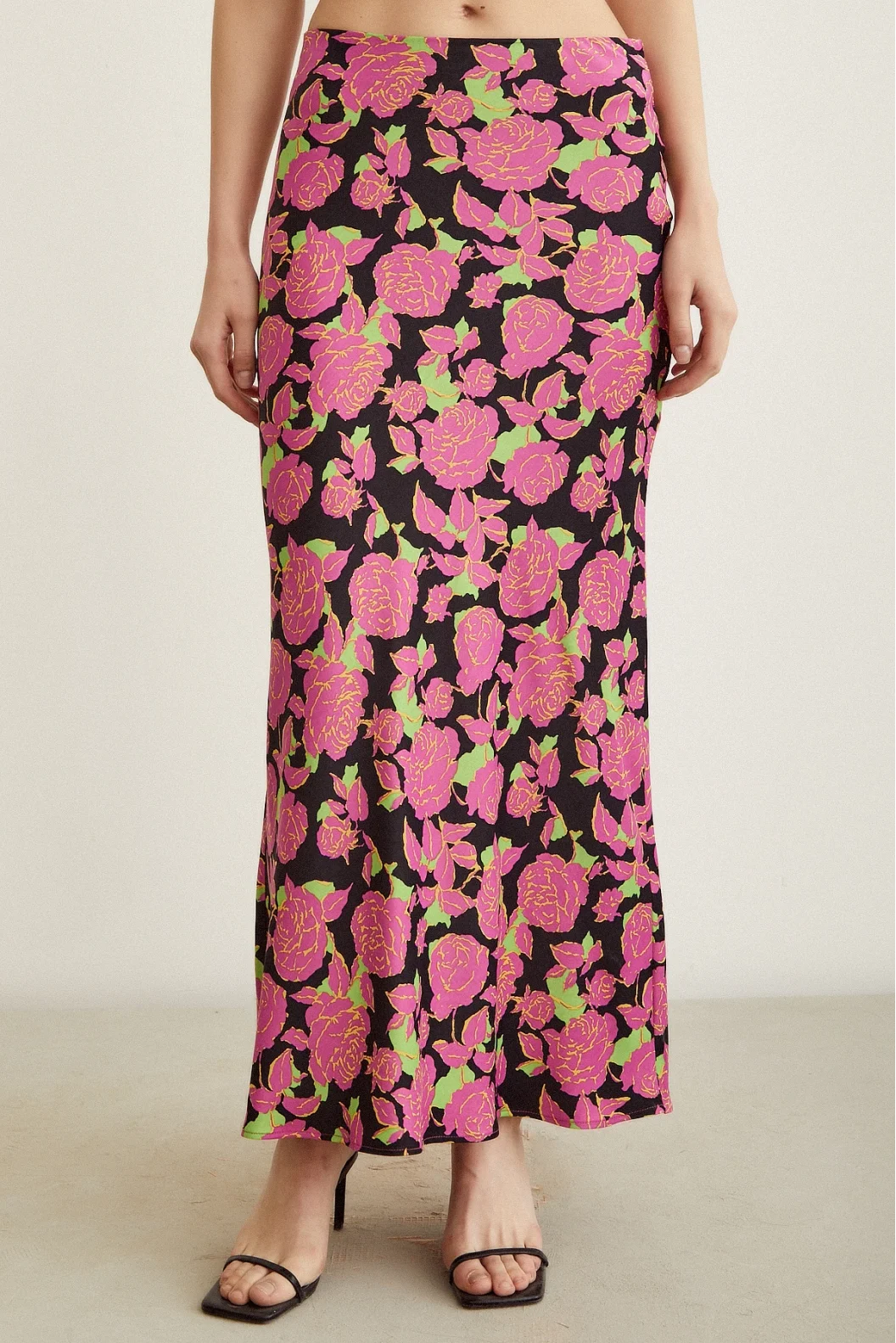 Rose Patterned Satin Skirt Pink