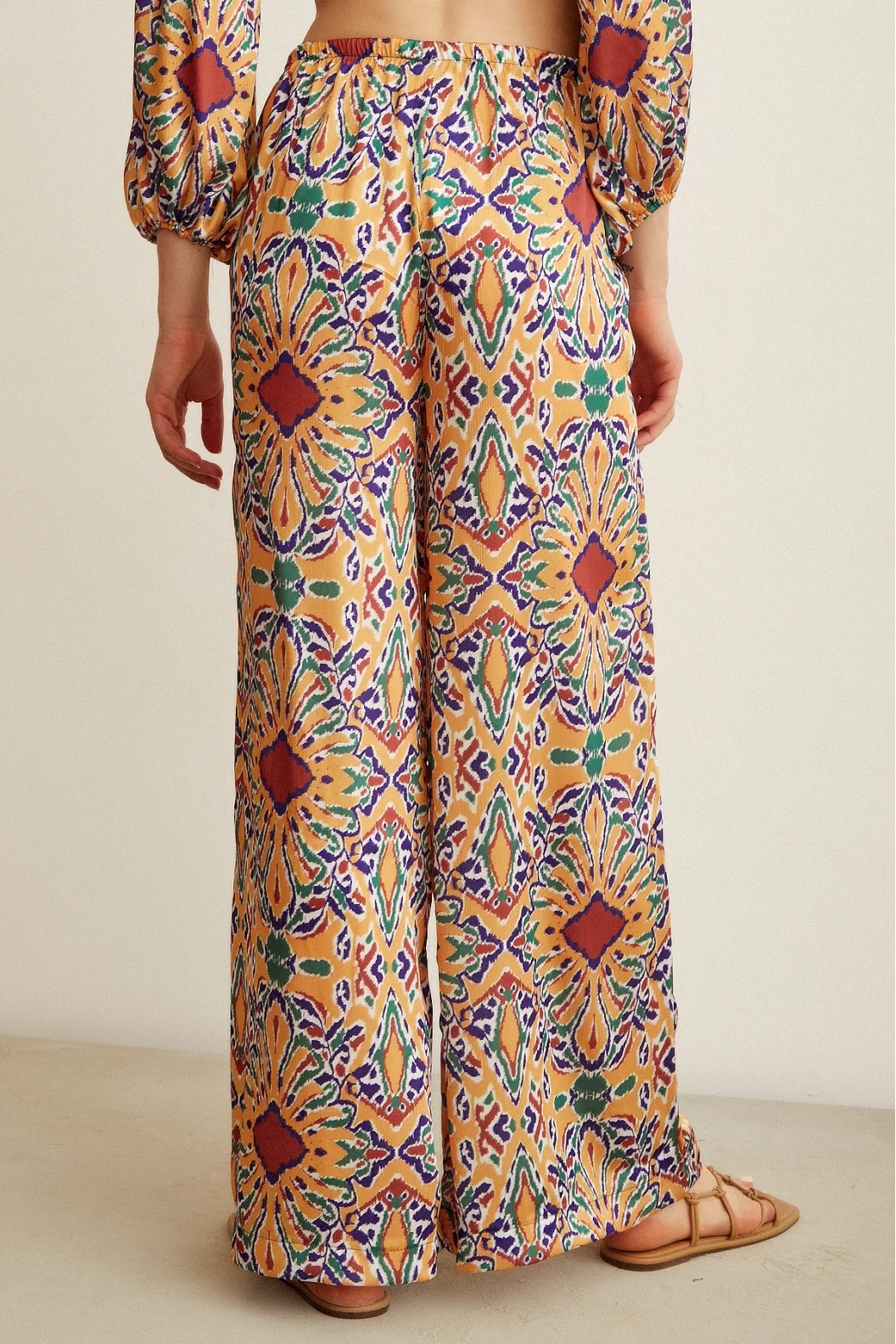 Patterned Loose Fit Pants Gold