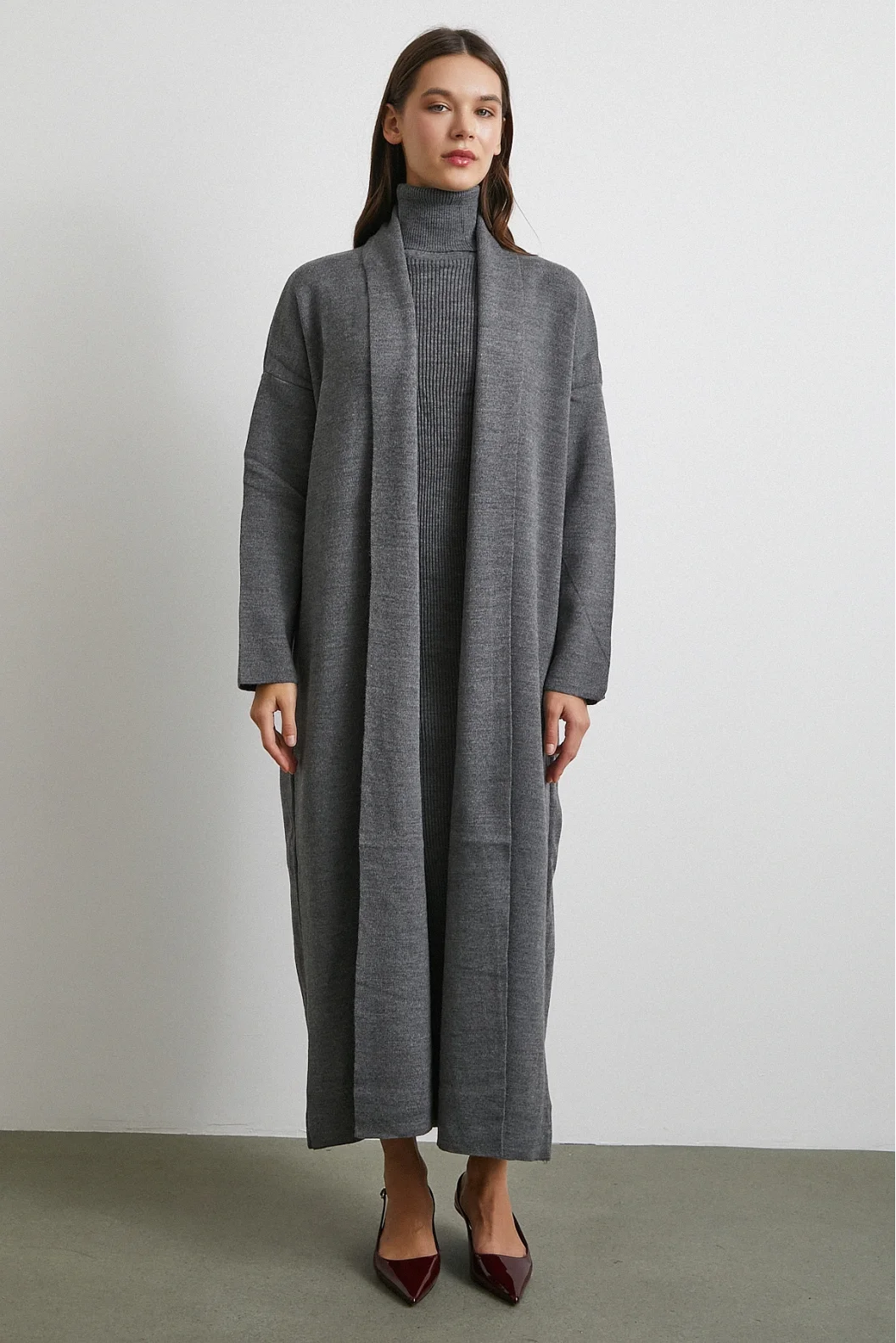 Uzun Elbiseli Hırka Triko Takım Gri