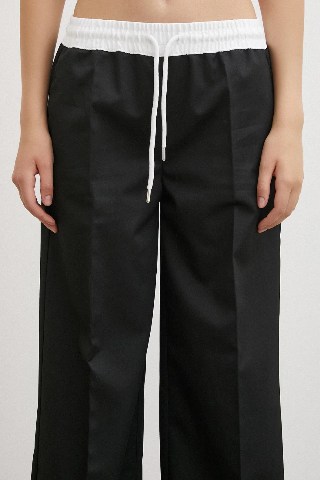 Taille élastique avec pantalon garni noir
