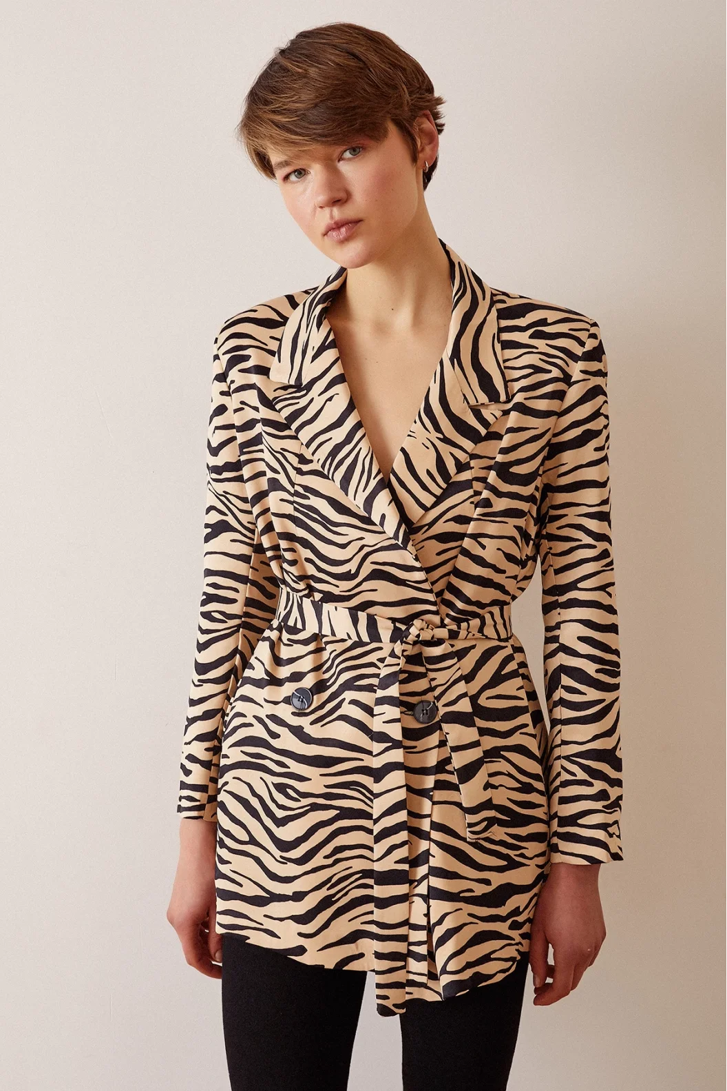 Düğmeli Kuşaklı Blazer Ceket Leopar