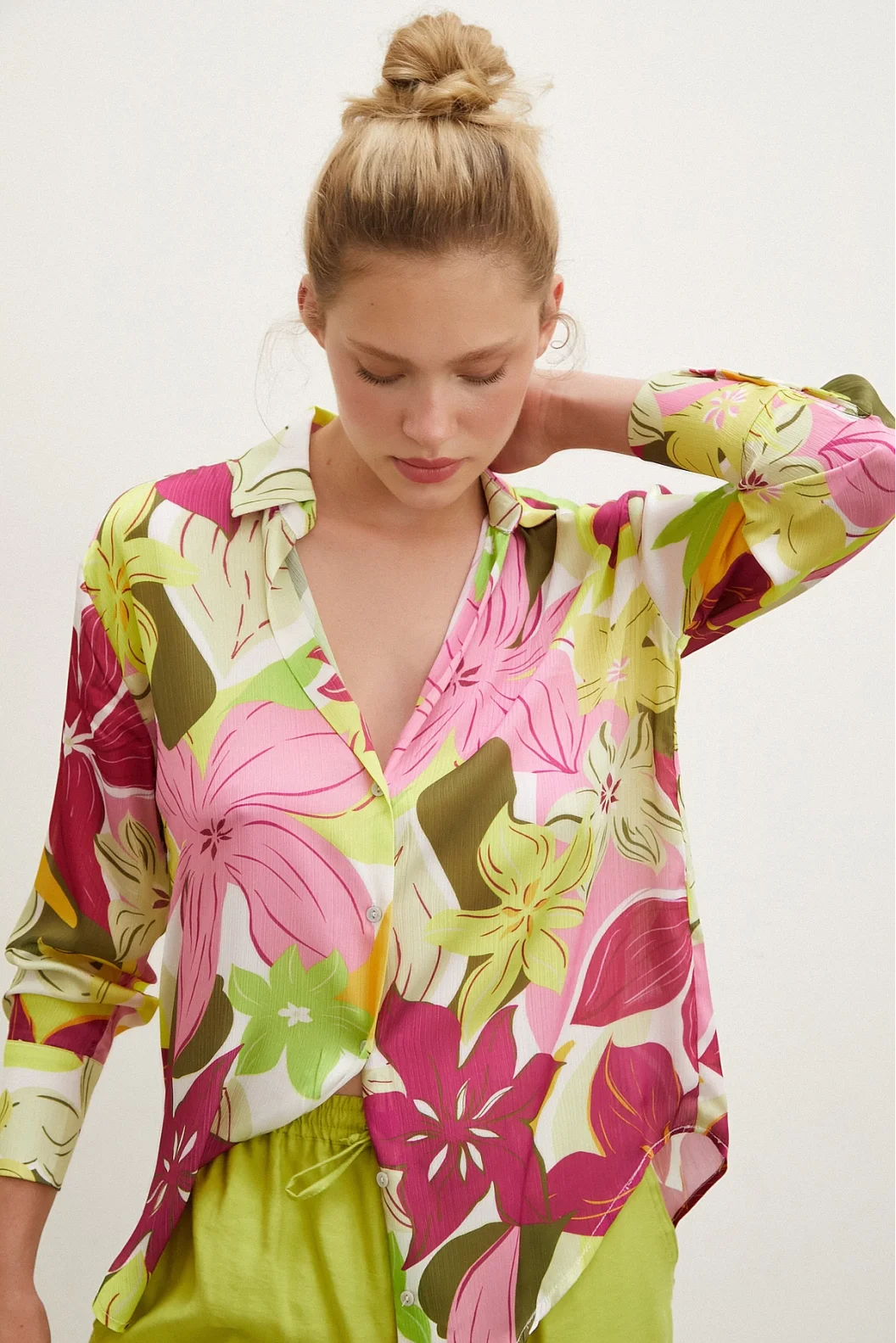 Flower Pattern Satin Shirt Pink
