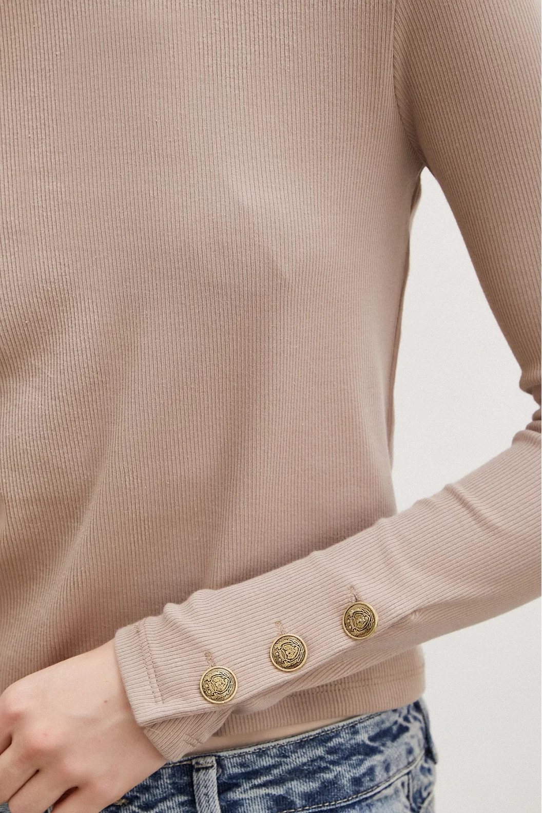 Buttoned Sleeve Blouse Mink
