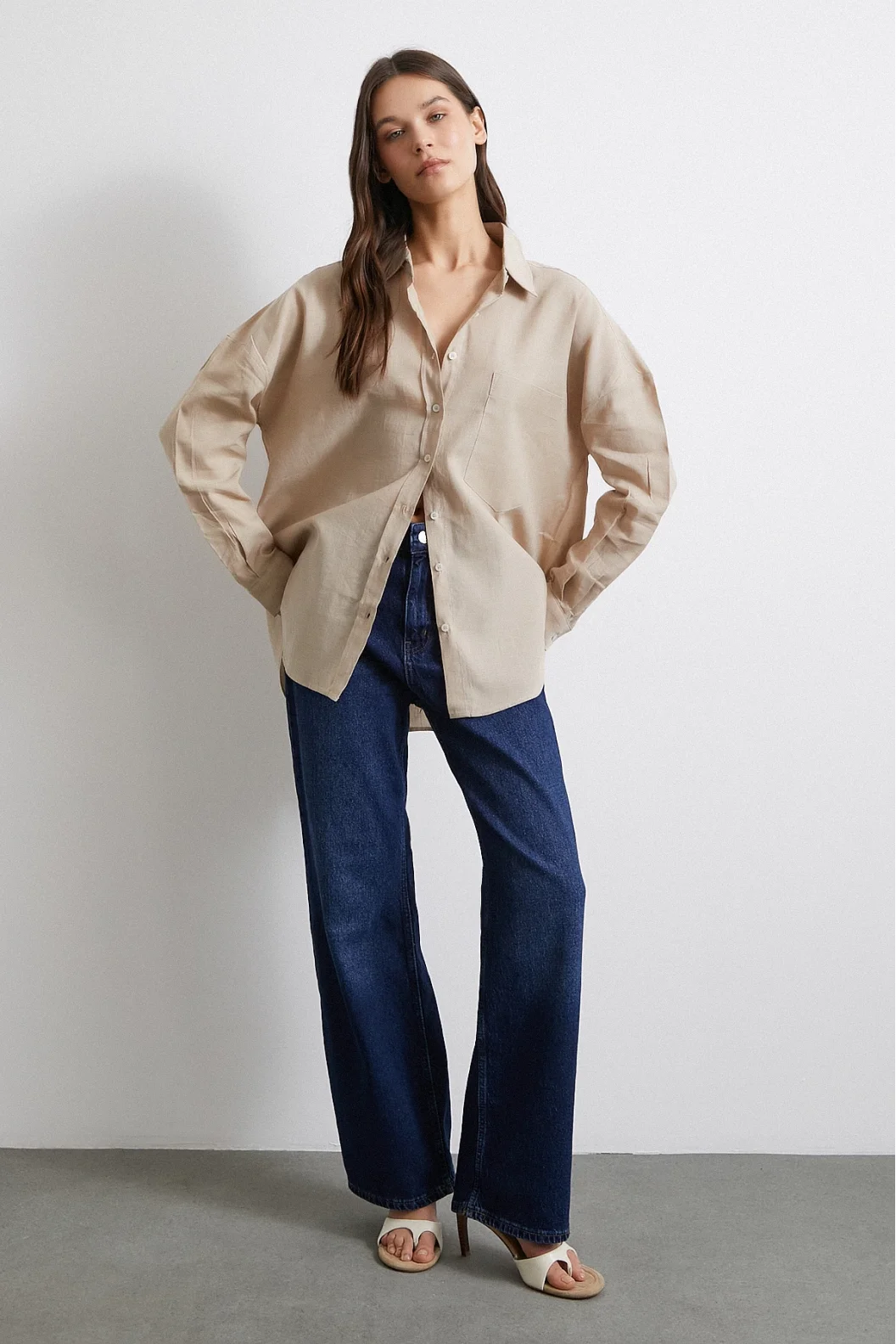 Taschen-oversize Leinenshirt Beige