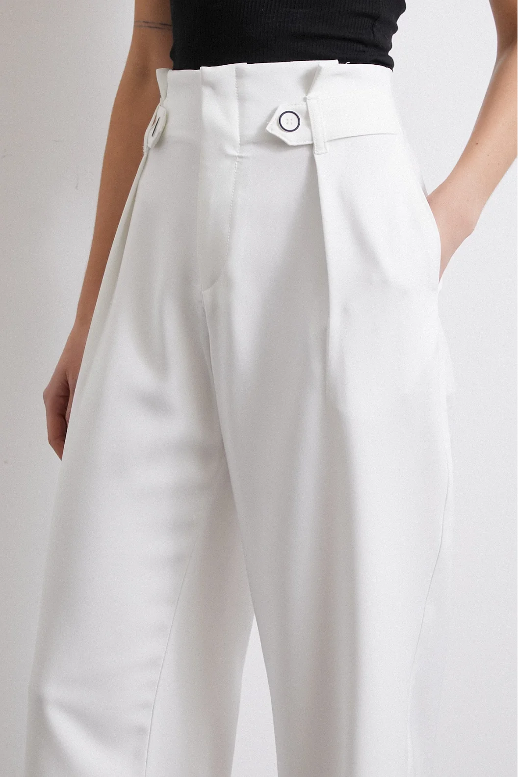 Detailreiche Wide Leg Hose Ecru