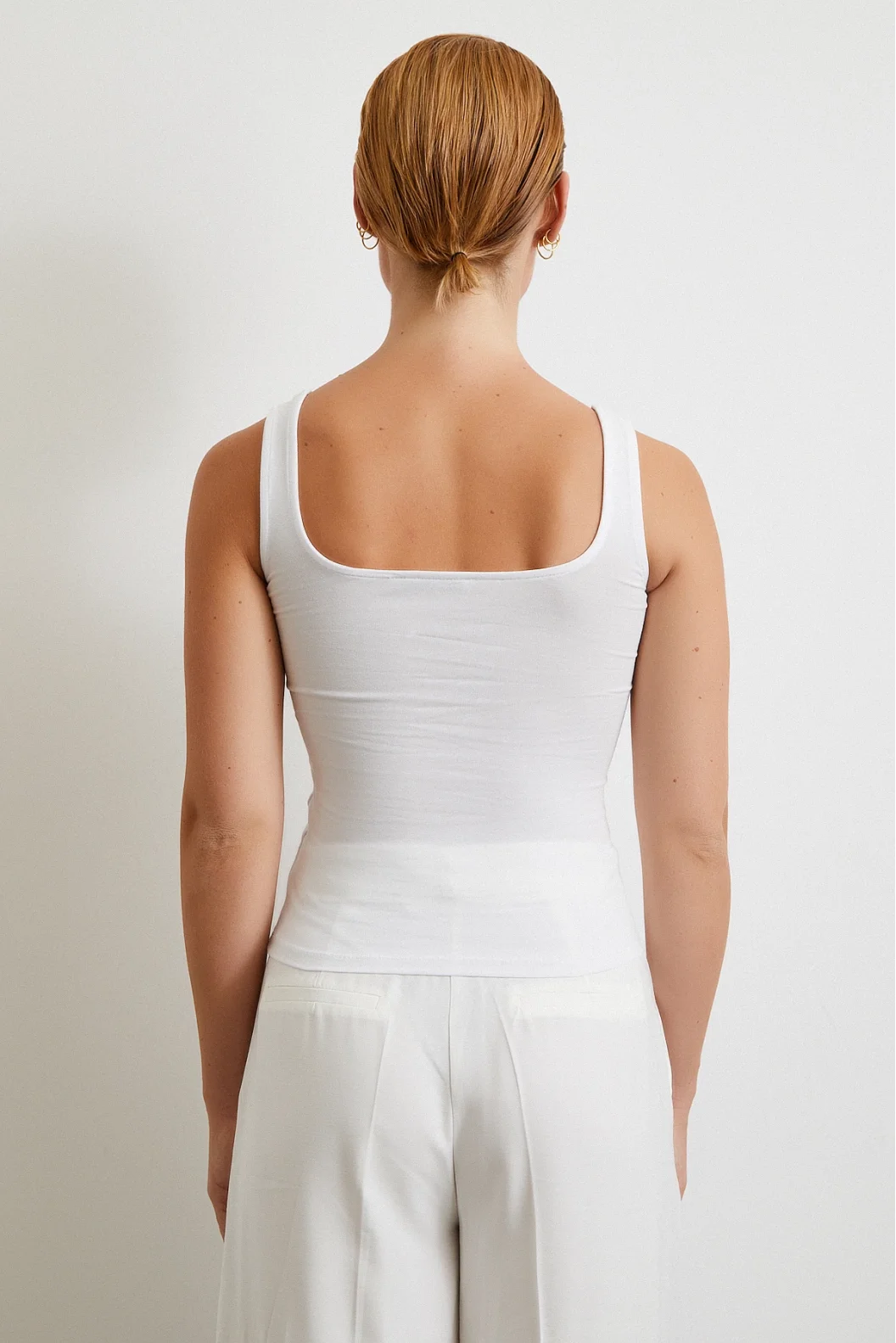 Askılı Basic Top Beyaz