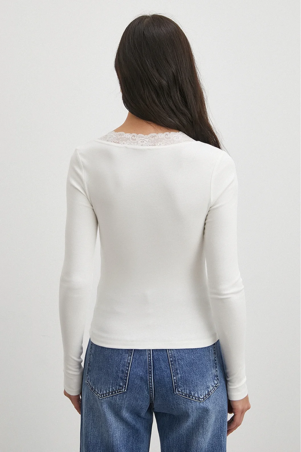 Yakası Dantelli Bluz Beyaz