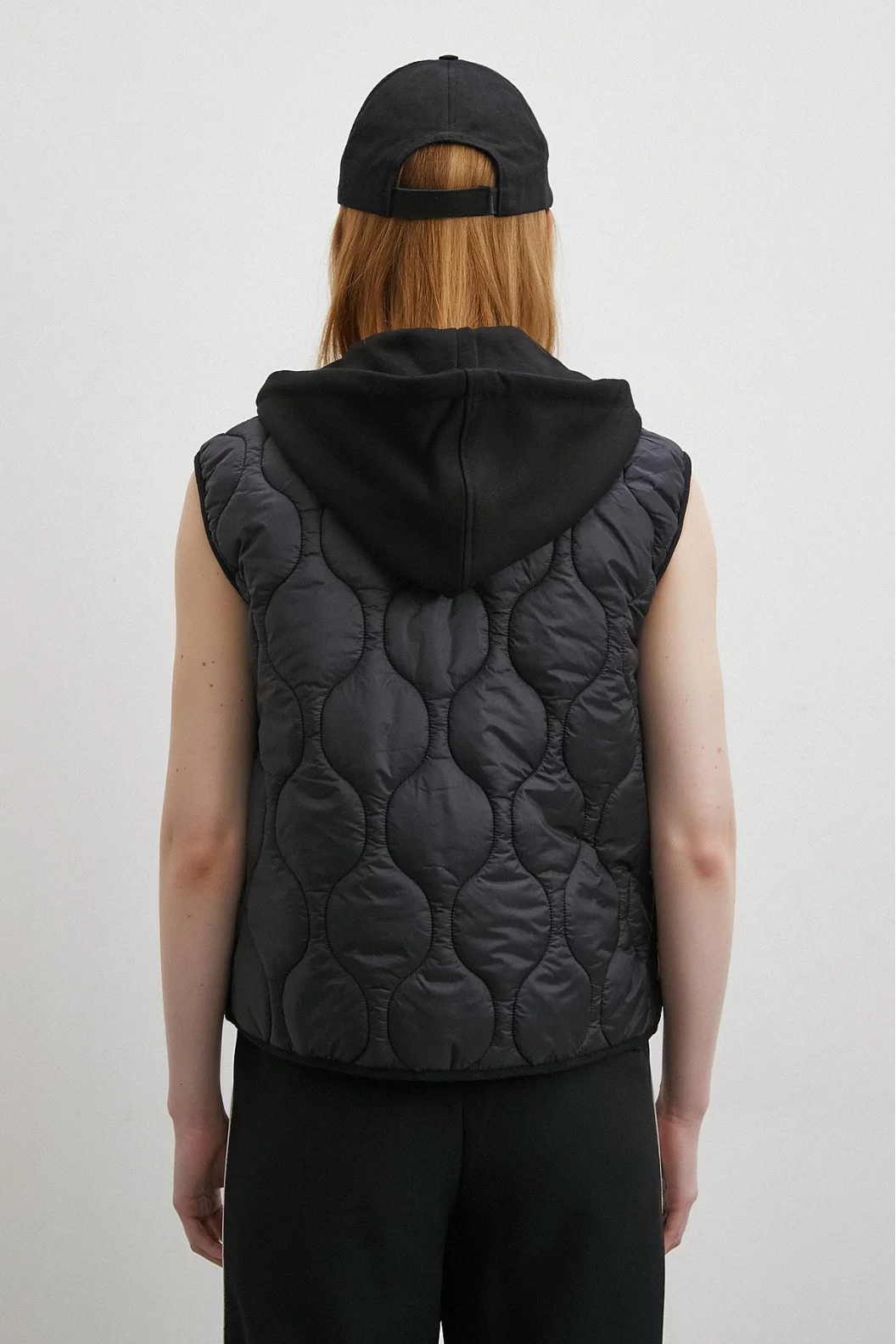 Hooded Quilted Vest Black