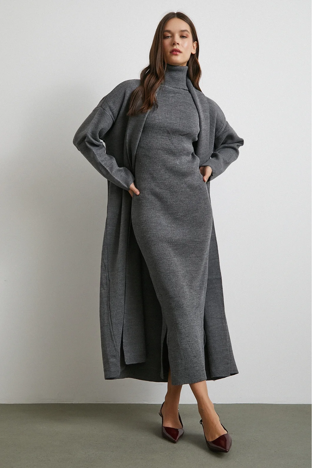 Uzun Elbiseli Hırka Triko Takım Gri