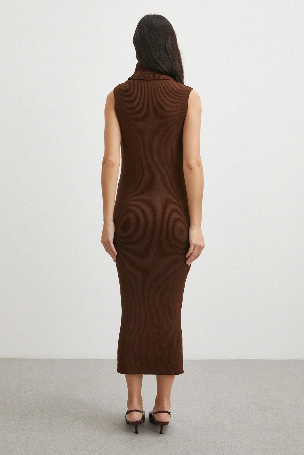 Uzun Elbiseli Hırka Triko Takım Kahve