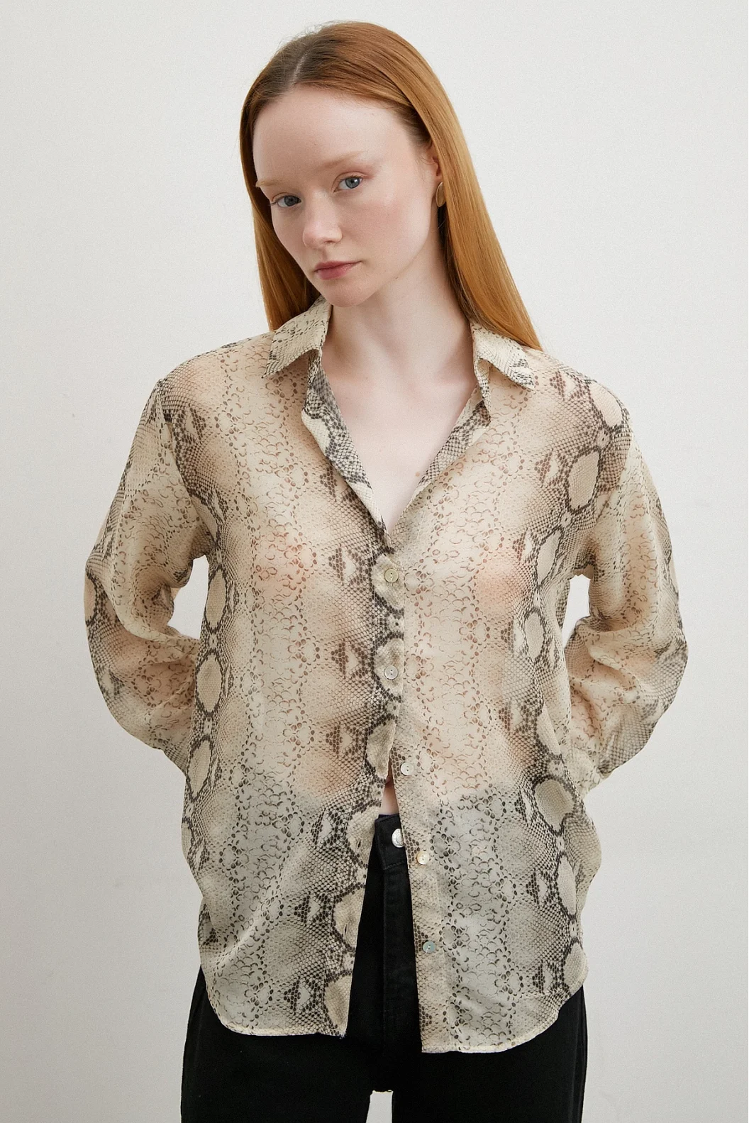 Schmetterlingshautmuster Tüllbluse Beige