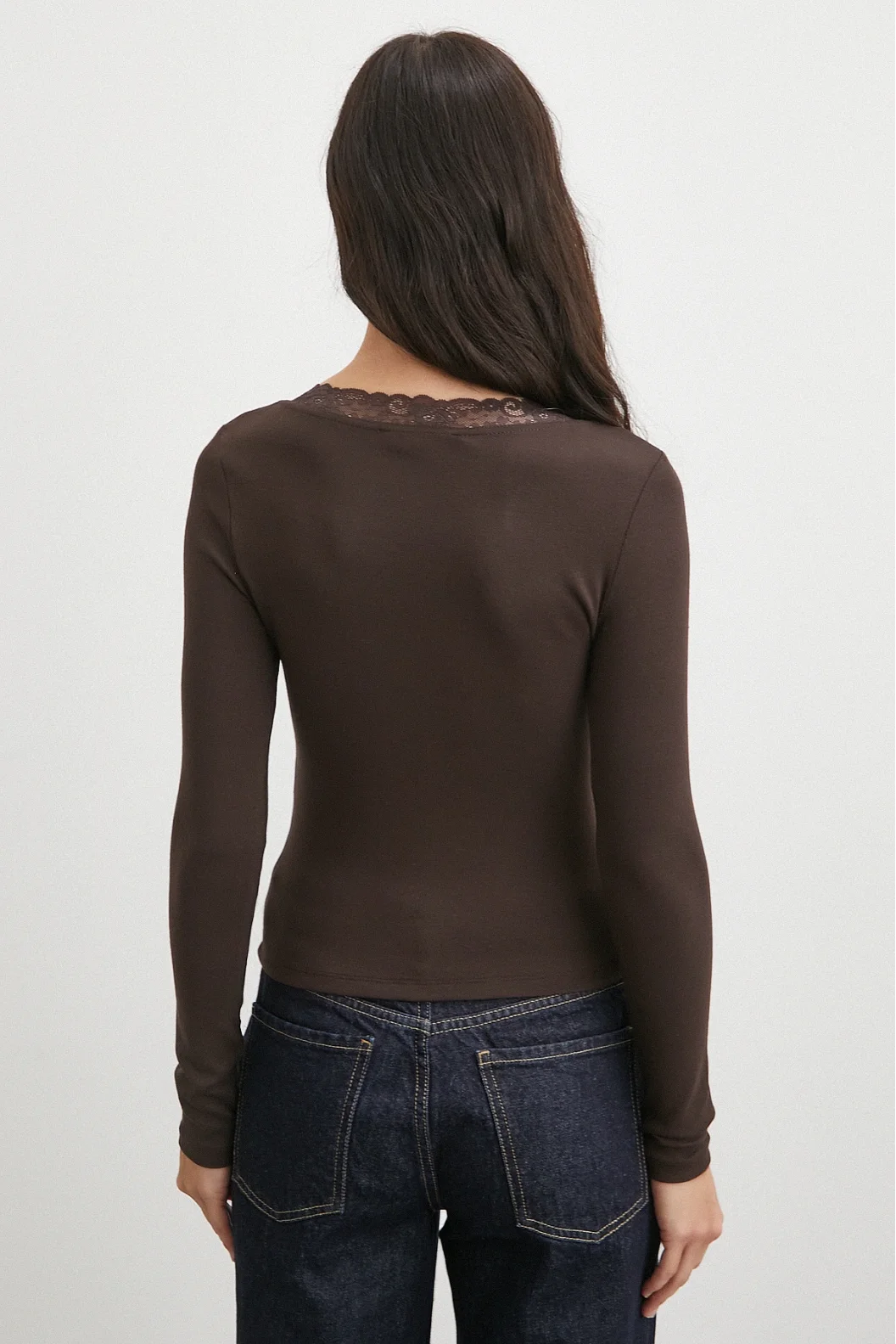 Yakası Dantelli Bluz Kahve