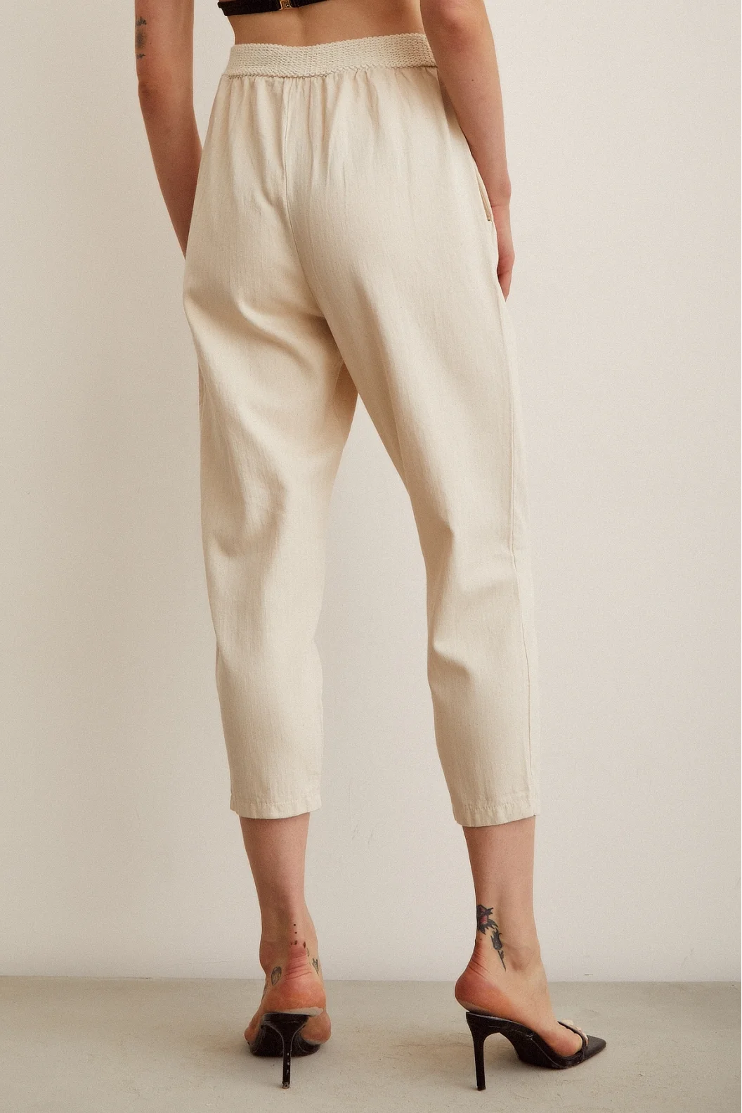 Knitted Belted Pants Beige