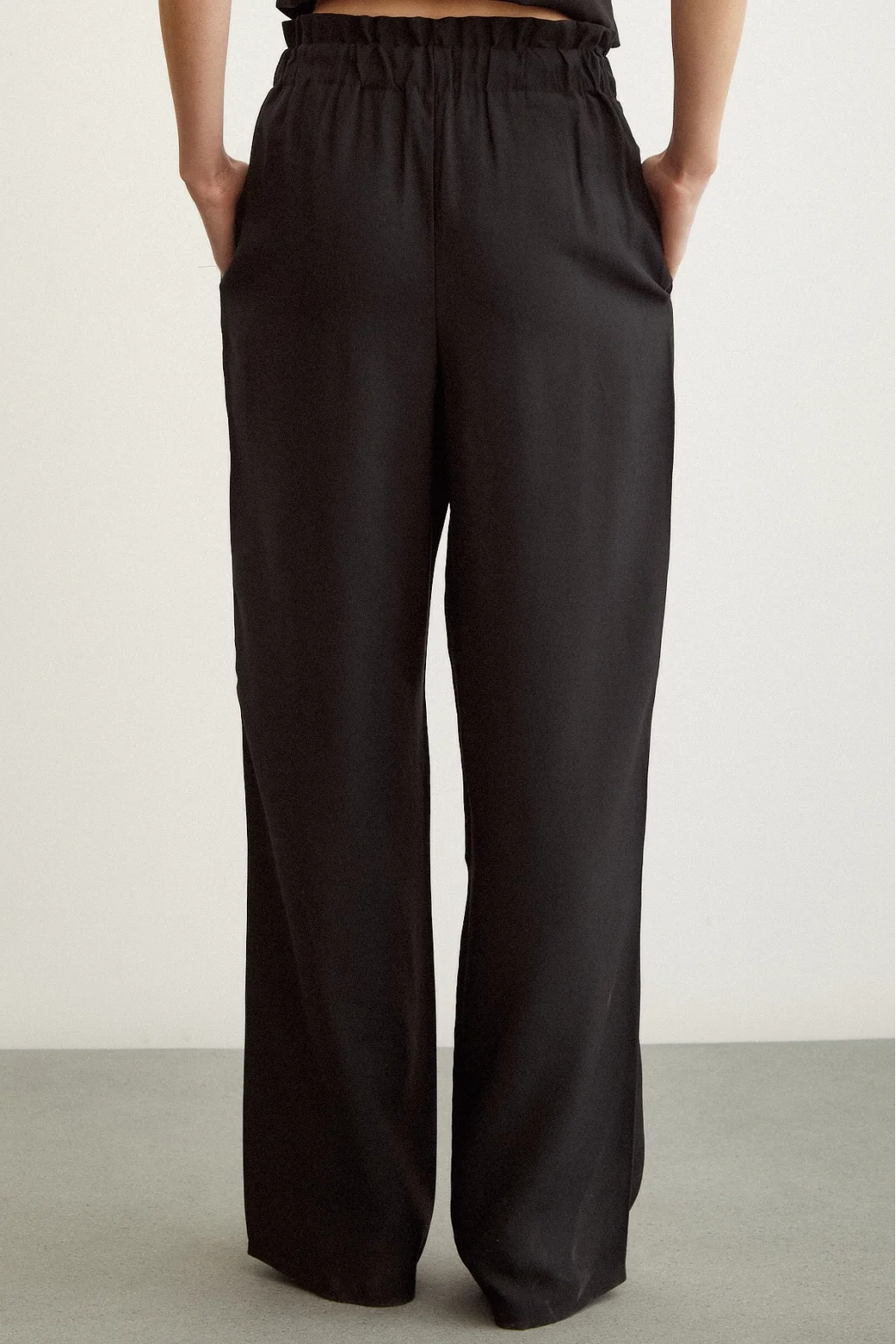 Classic Flared Leg Pants Black