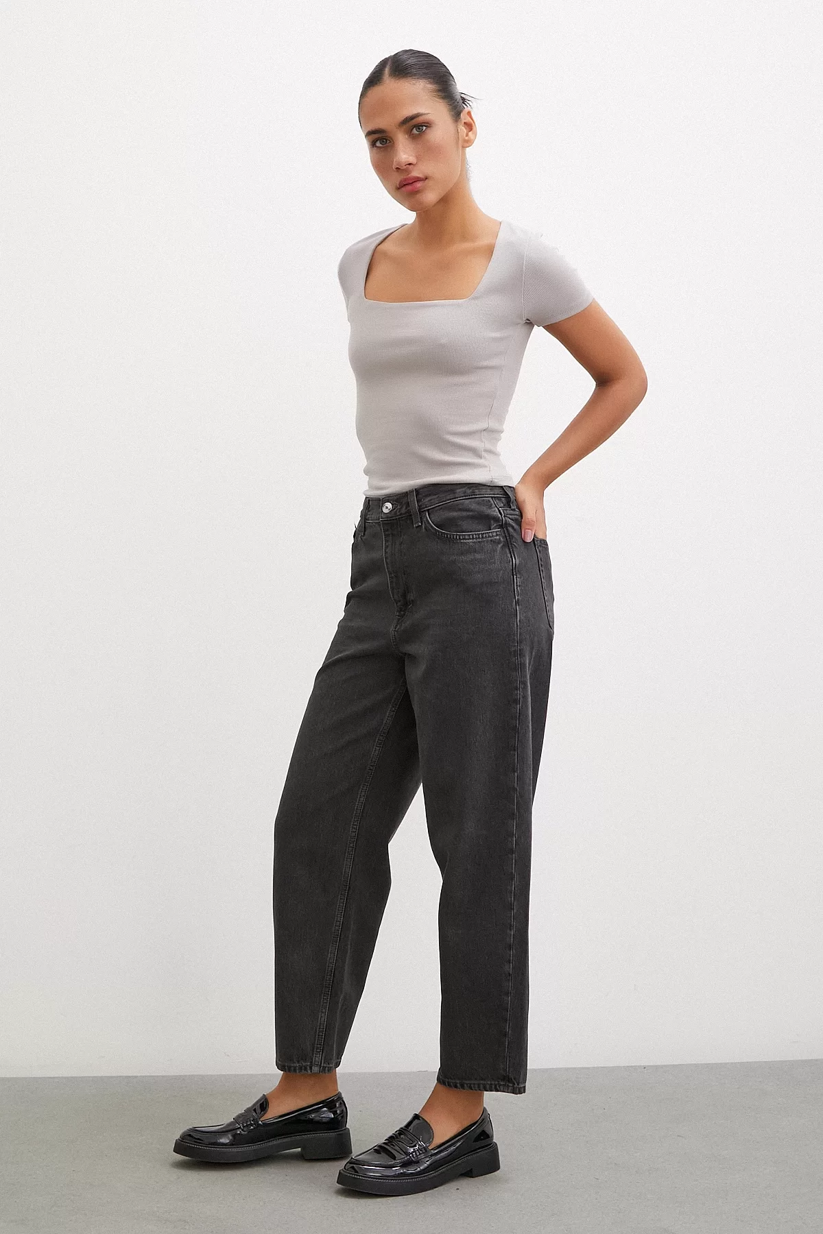 High Waist Mom Jeans Schwarz