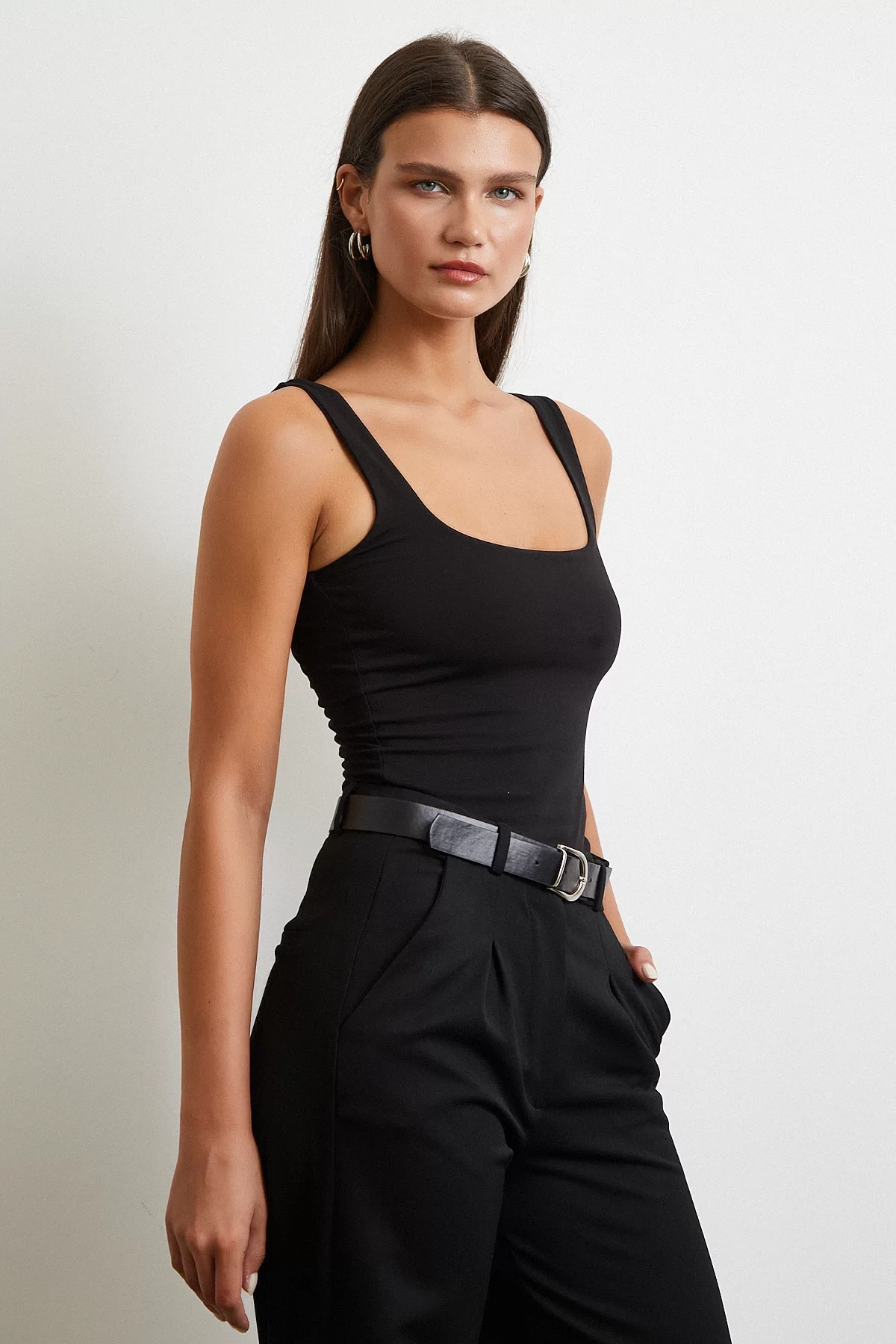 Askılı Basic Top Siyah