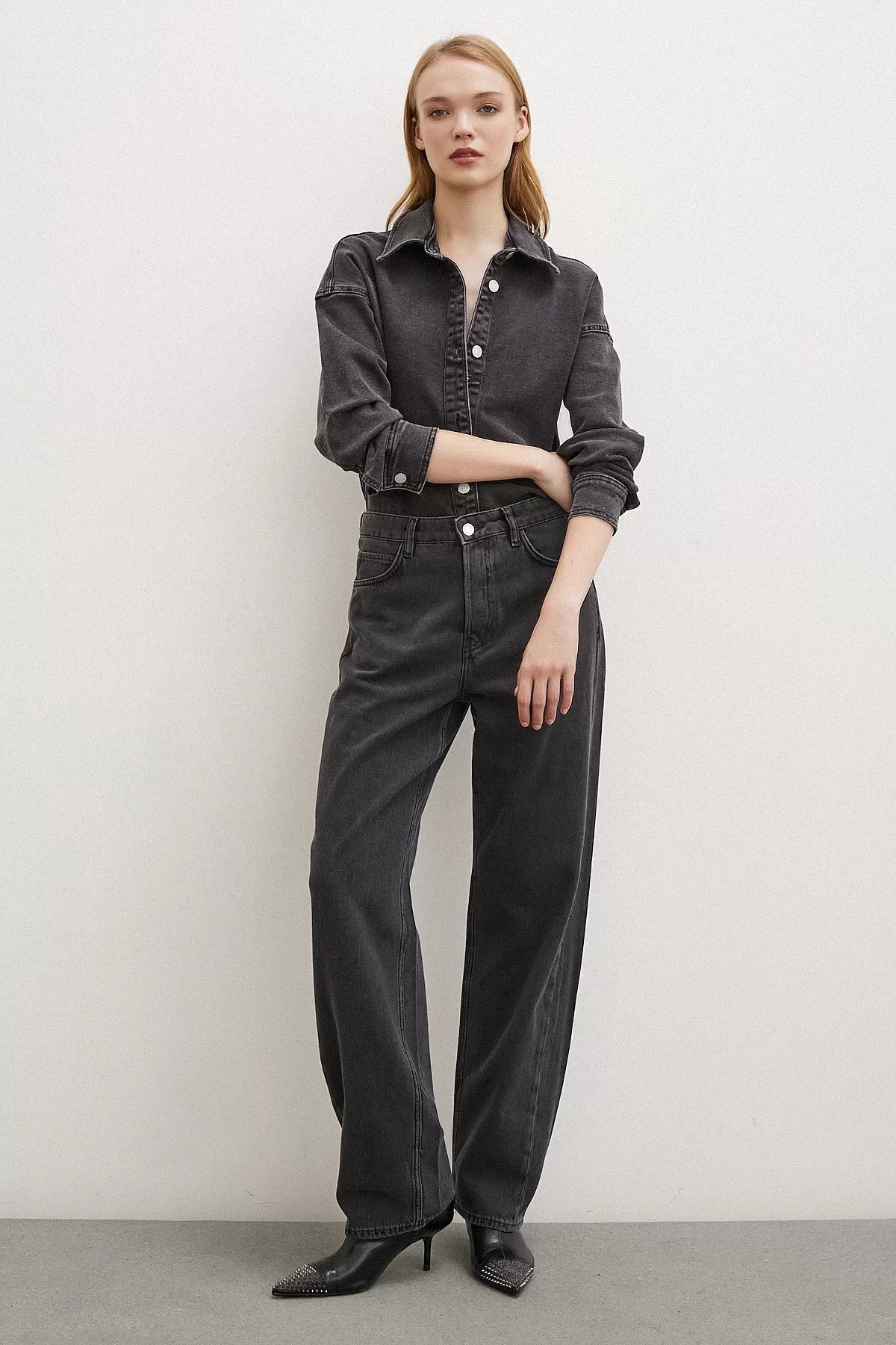 High Waist Button-Up Mom Jeans Black