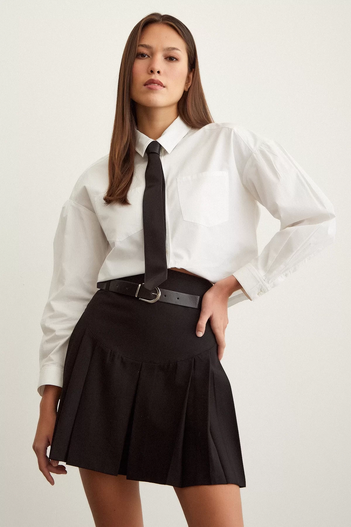 Pleated Belted Skirt Black