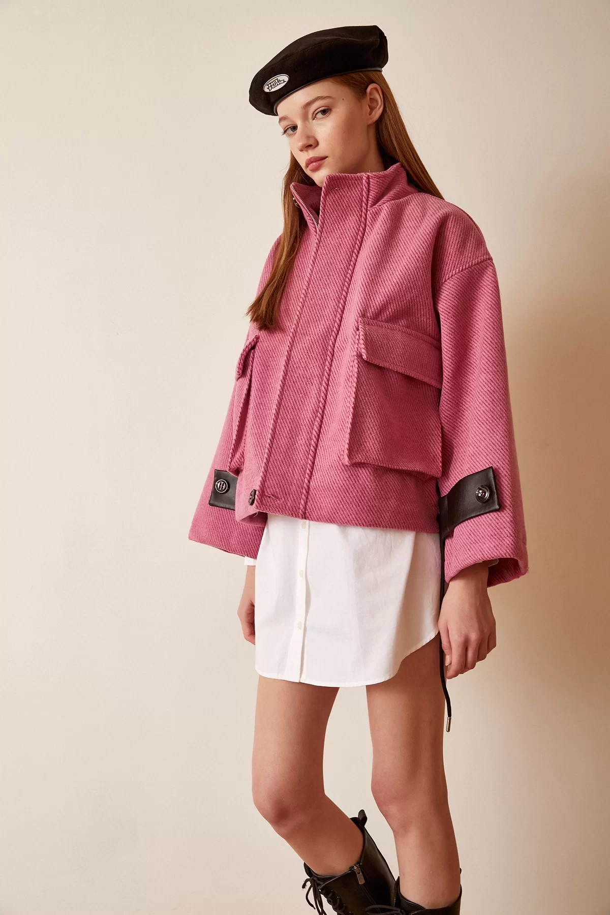 Mobile Detailed Laced Crop Jacket Pink