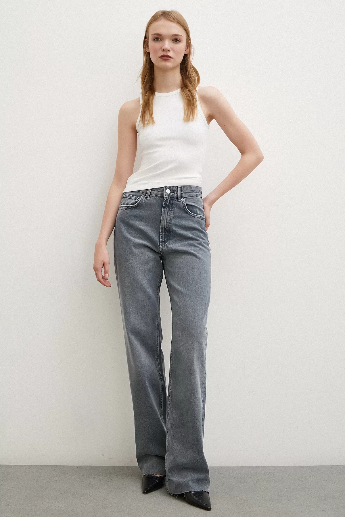 High Waist Cut-off Wide Leg Jean Smoke