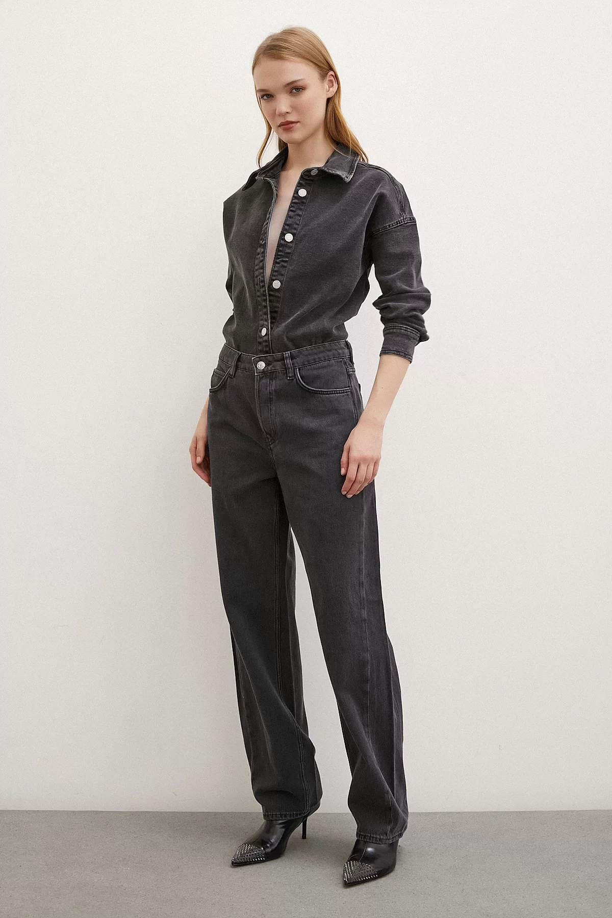 High Waist Button-Up Mom Jeans Black