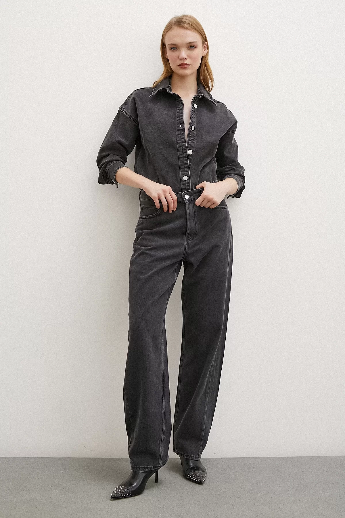 High Waist Button-Up Mom Jeans Black