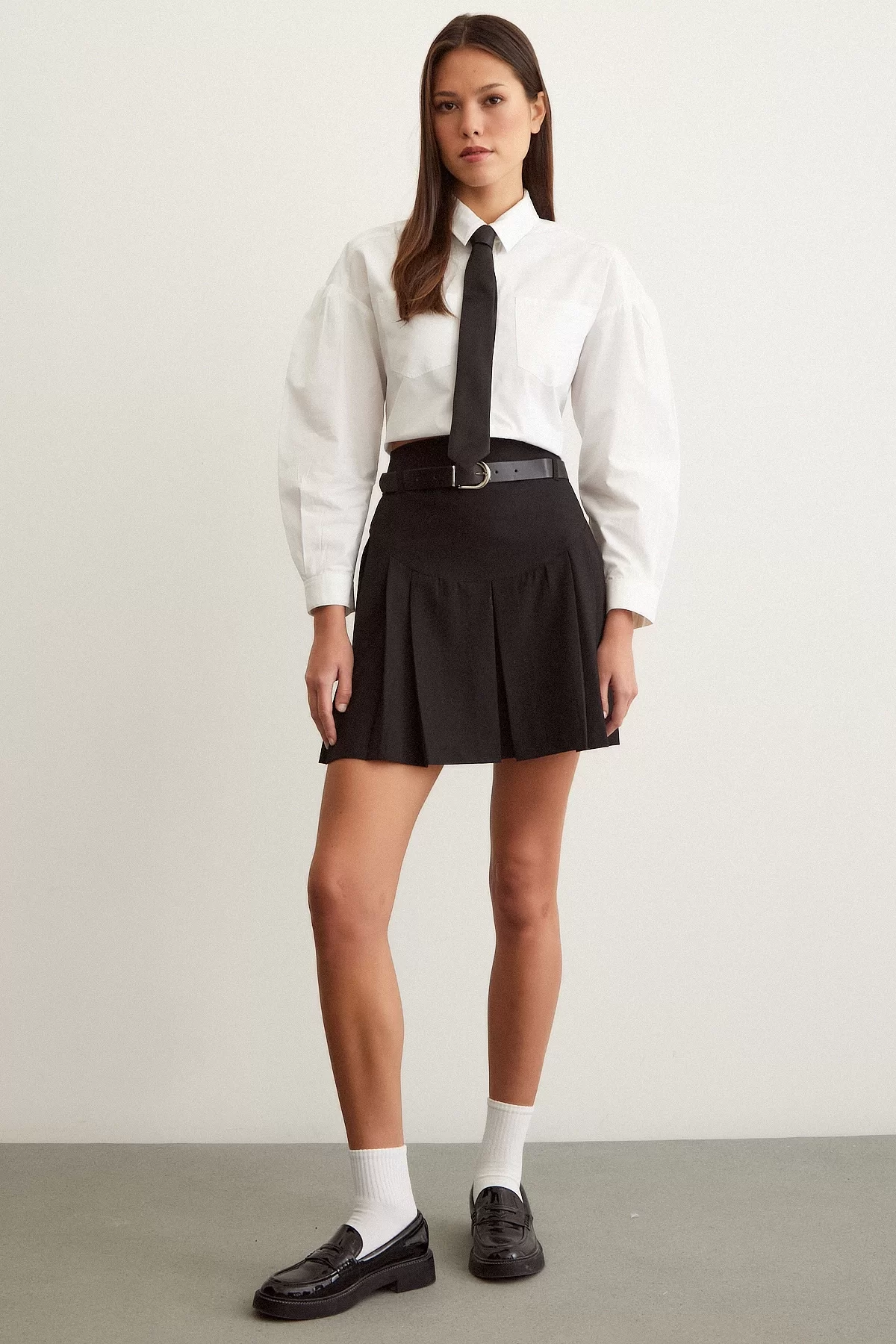 Pleated Belted Skirt Black