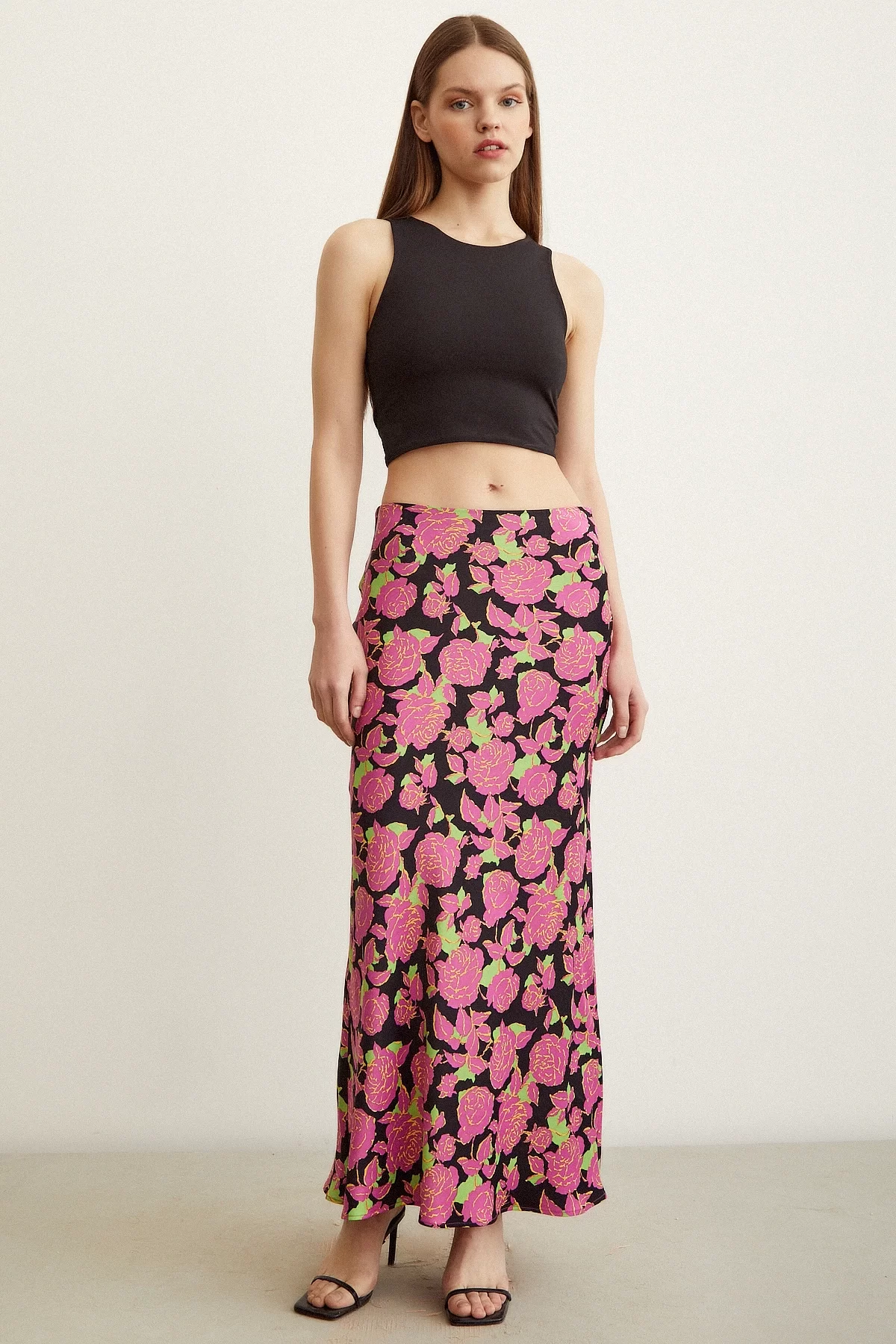 Rose Patterned Satin Skirt Pink