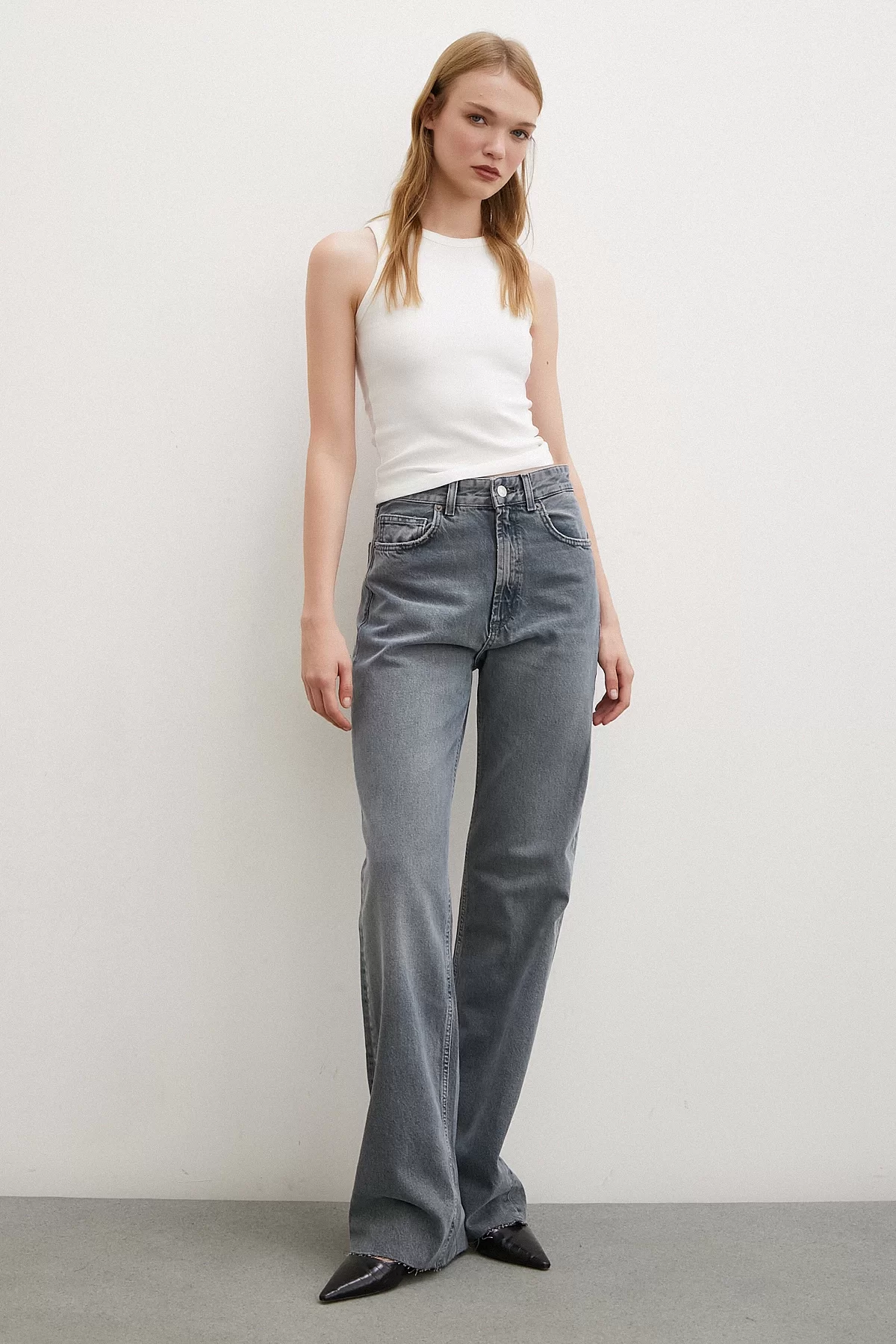 High Waist Cut-off Wide Leg Jean Smoke