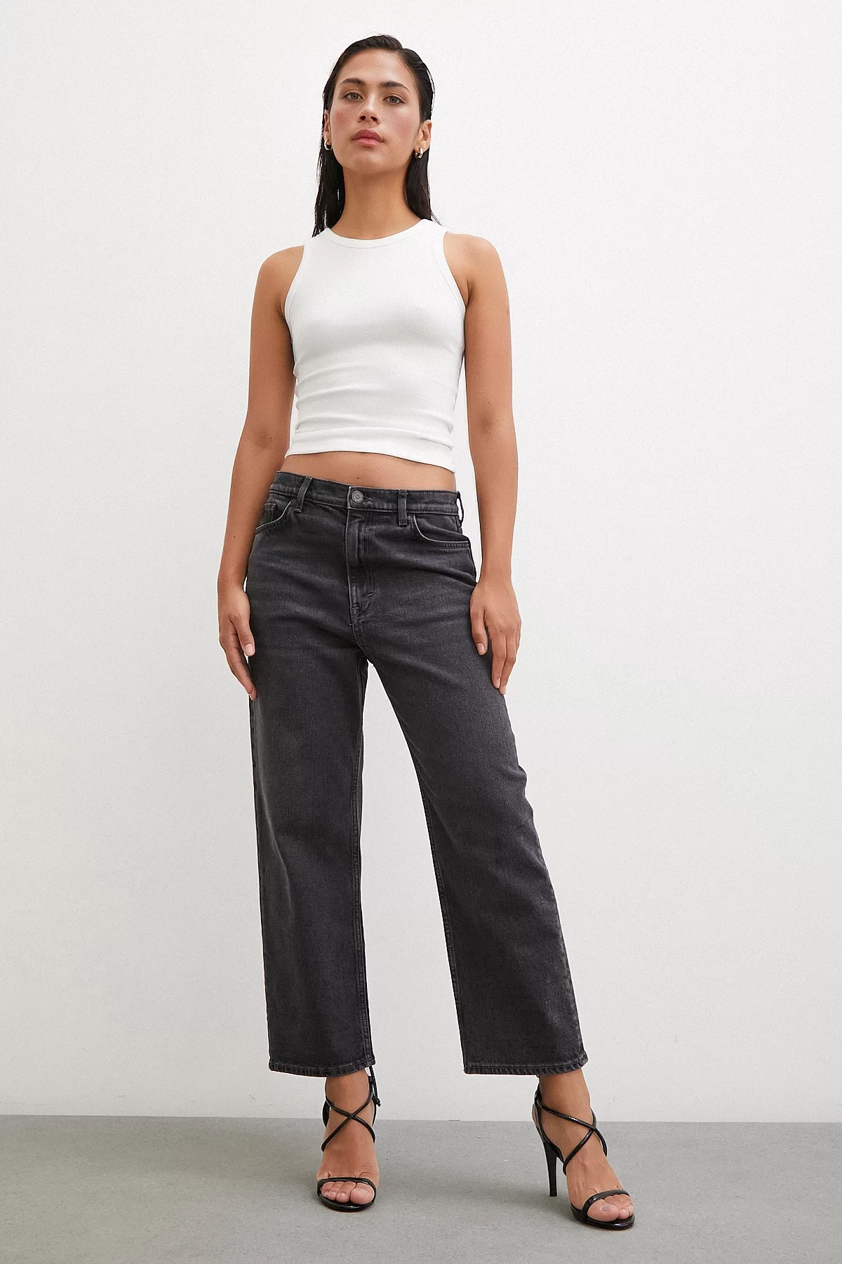 Tube Leg High Waist Jeans Black