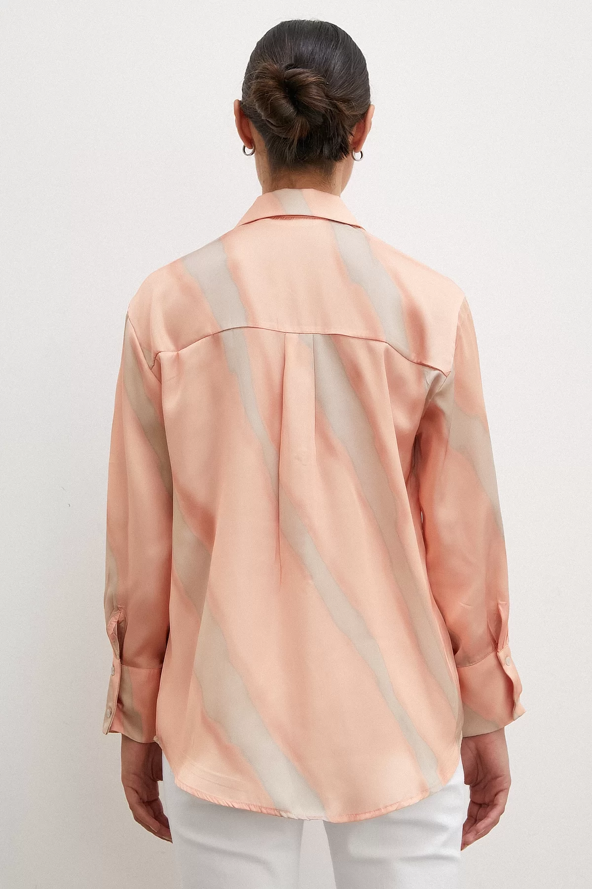 Patterned V-Neck Satin Shirt Salmon