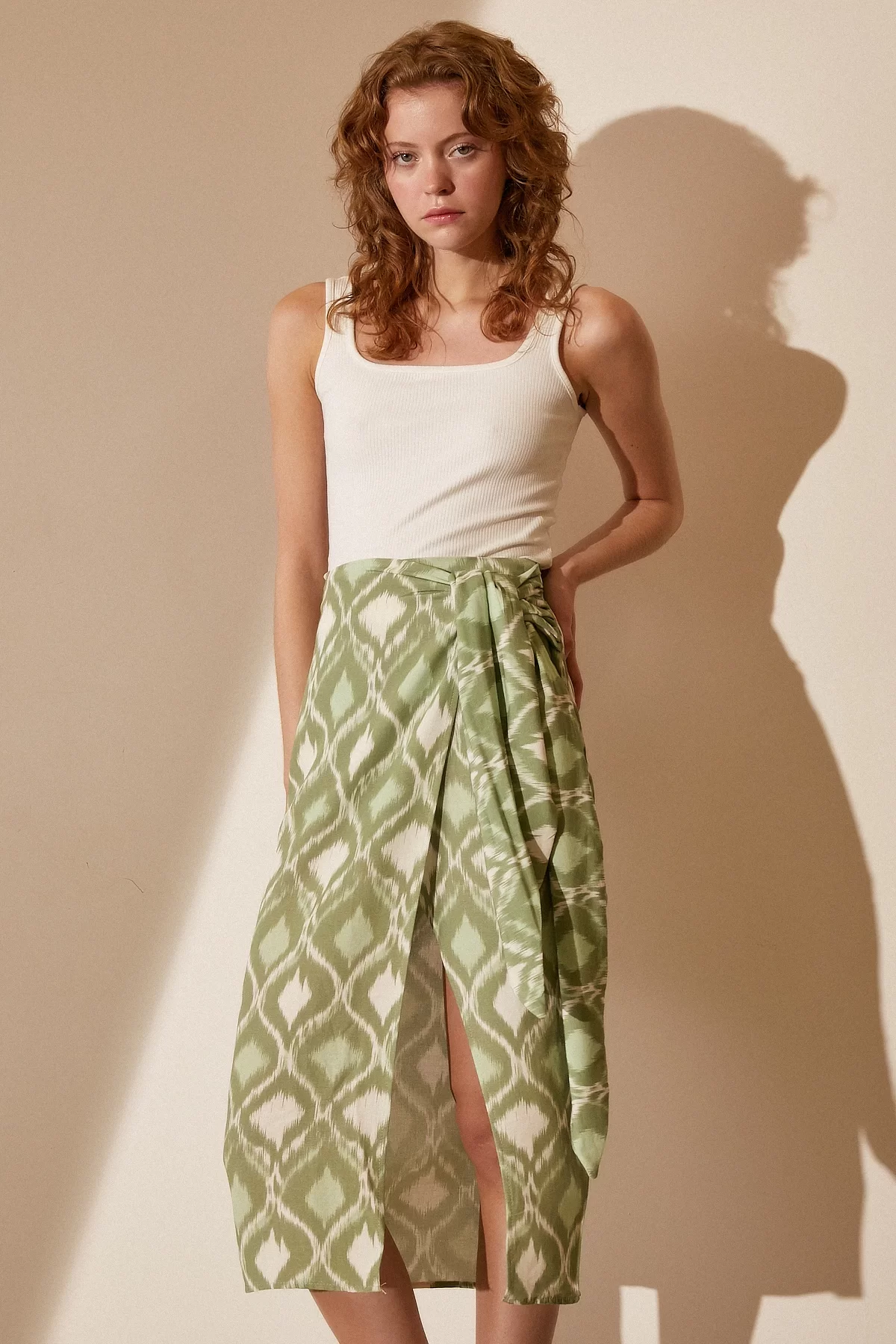 Slit Pattern Skirt Green