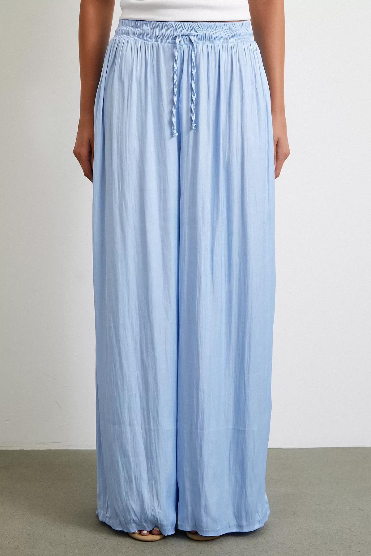 Beli Lastikli Geniş Paça Büzgülü Pantolon Mavi