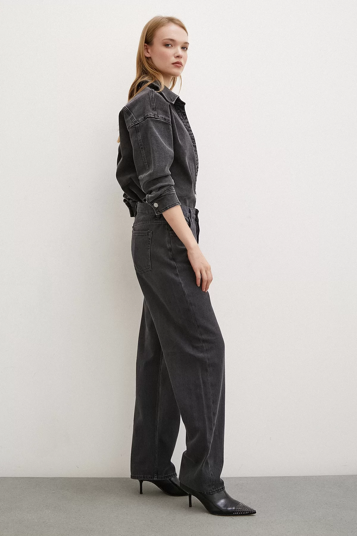 High Waist Button-Up Mom Jeans Black