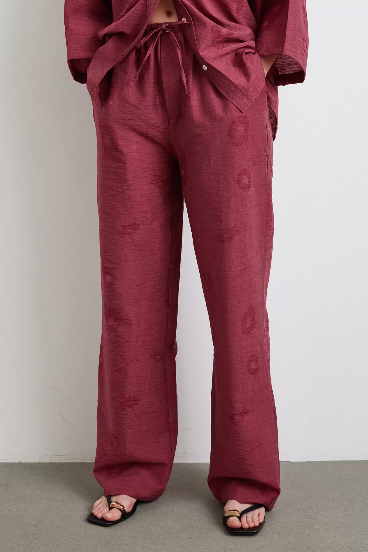 Arka Cepli Salaş Pantolon Bordo