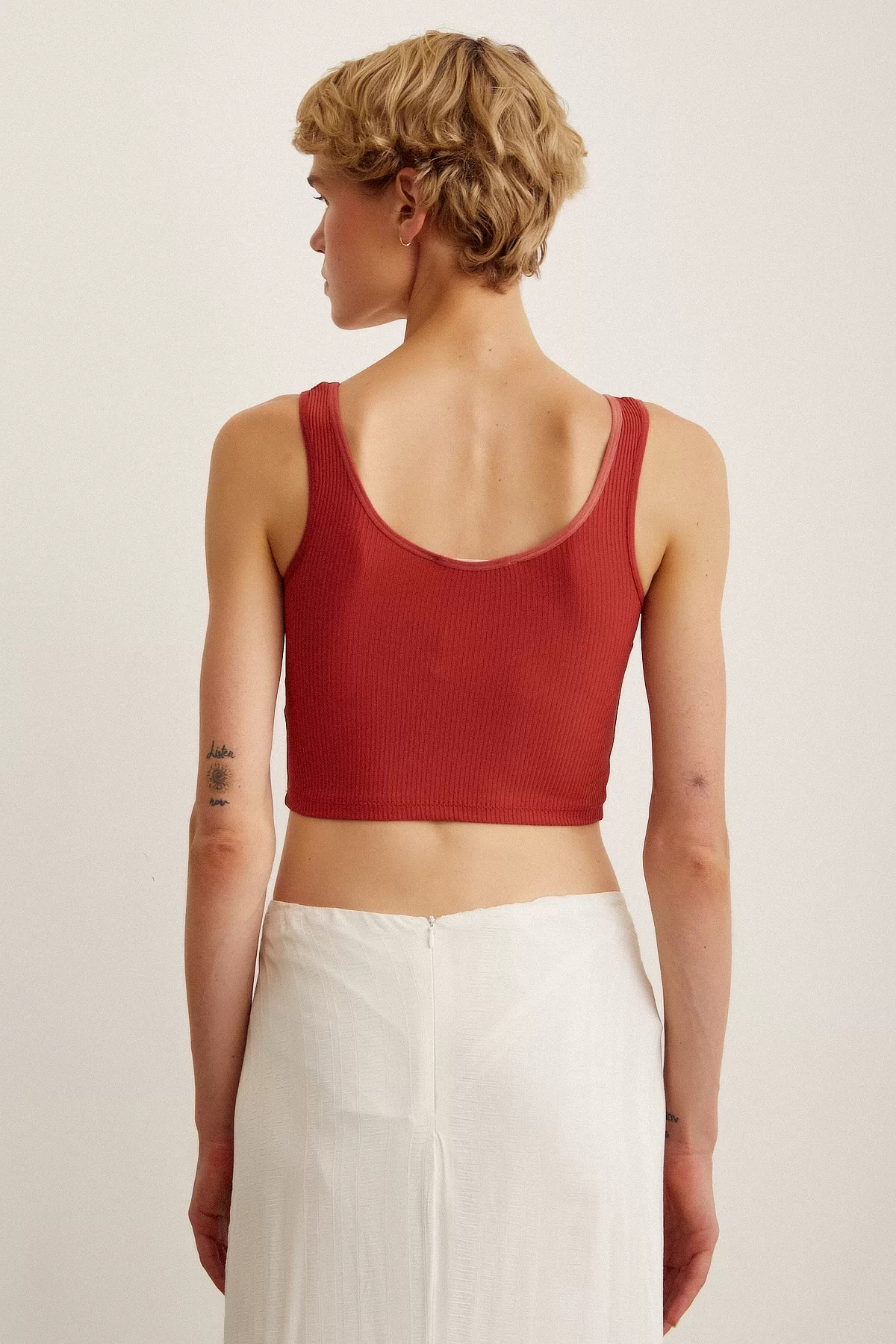 Träger Crop-Top in Ziegelrot